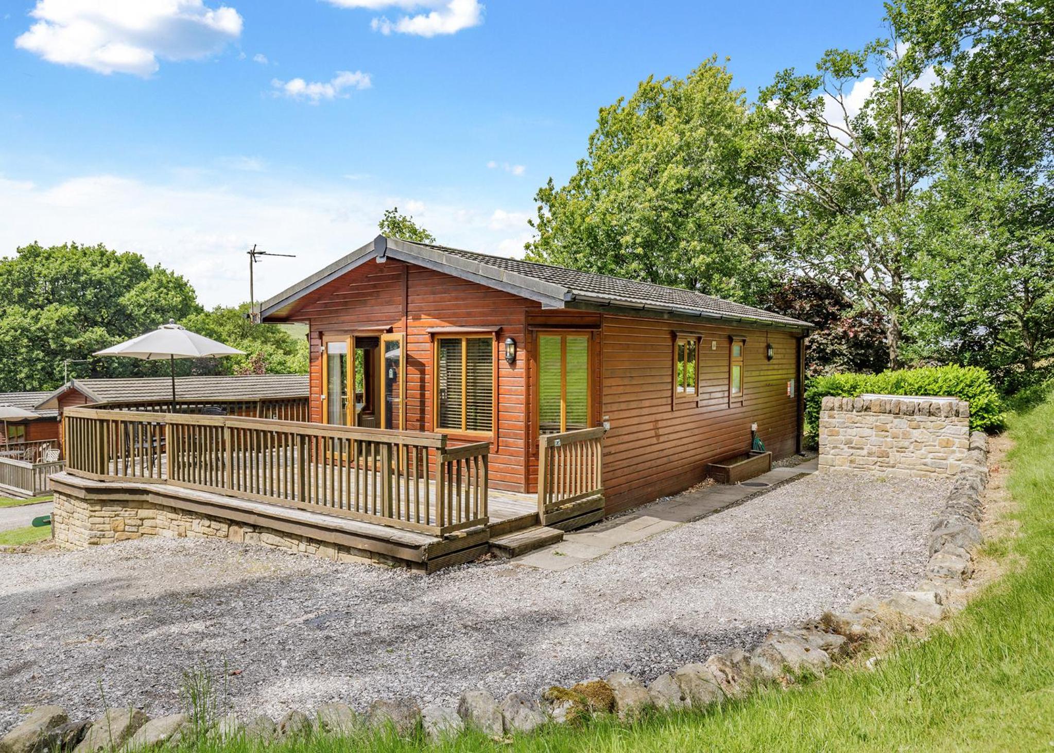Charlesworth Lodges