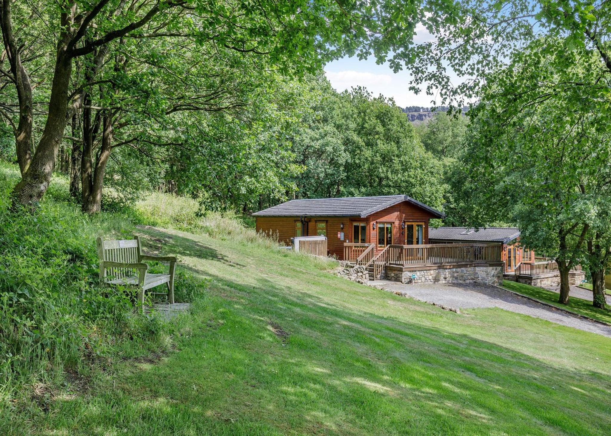 Charlesworth Lodges