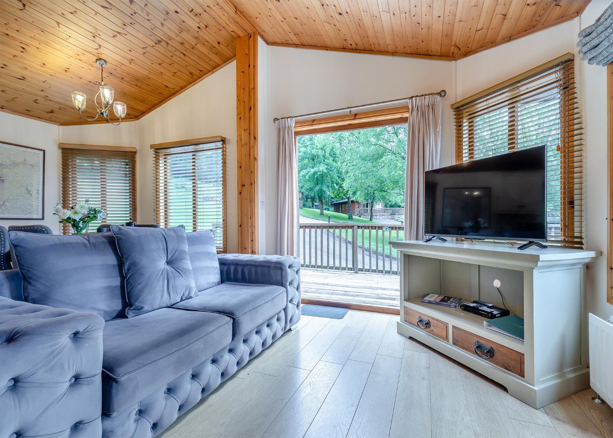 Charlesworth Lodges