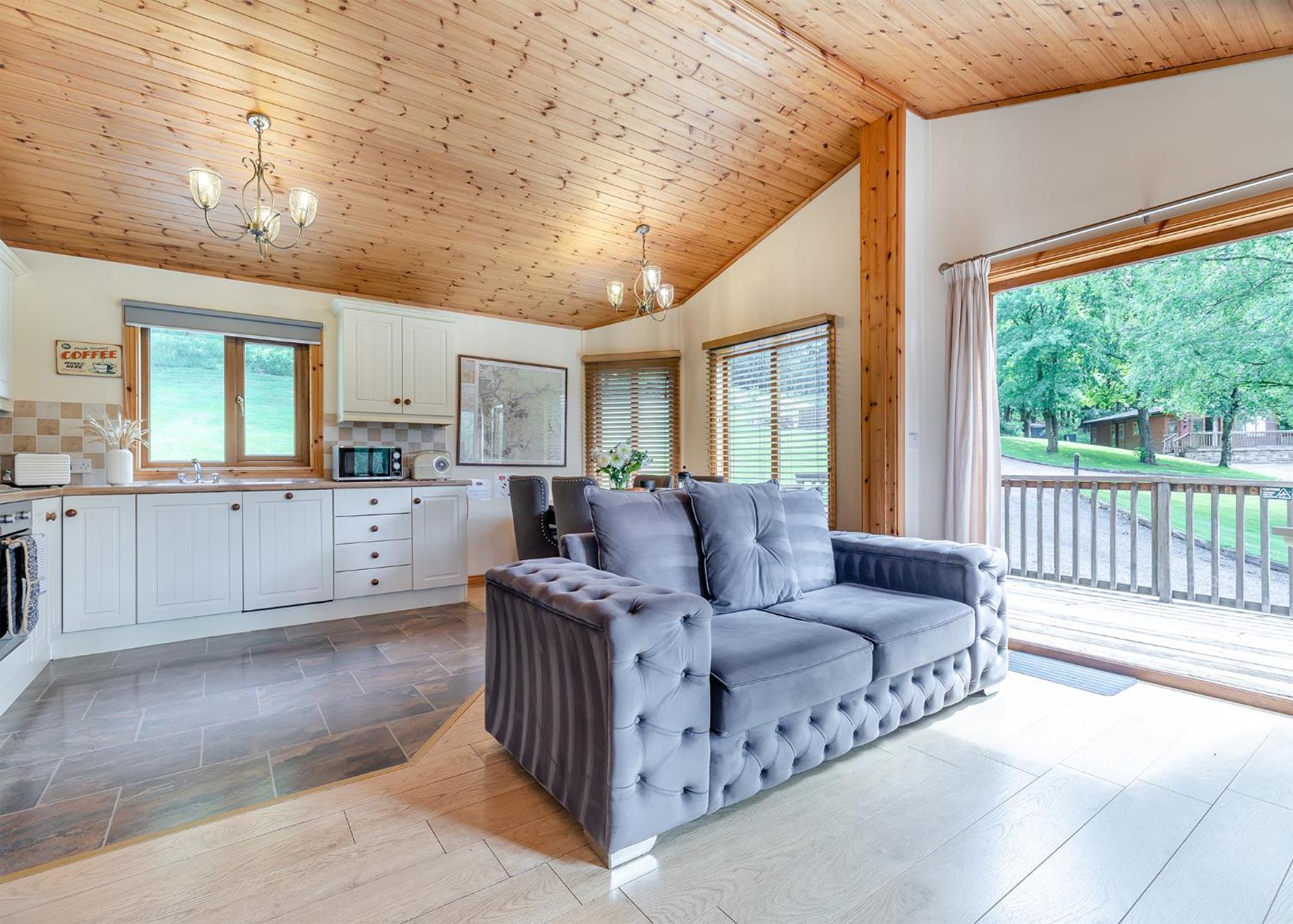 Charlesworth Lodges