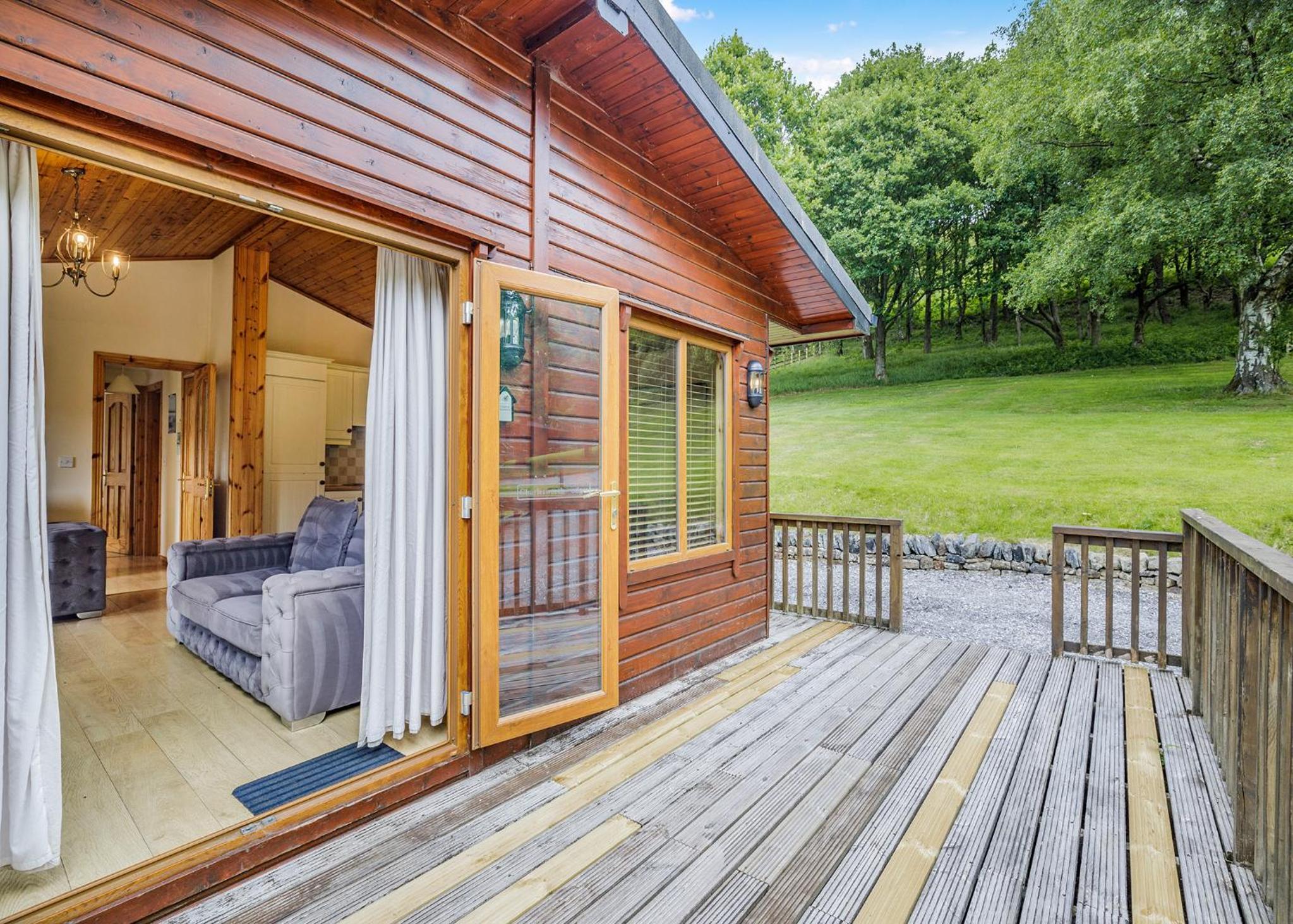 Charlesworth Lodges