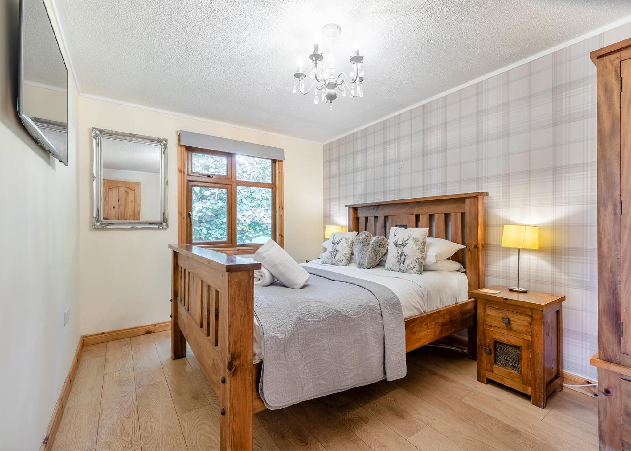 Charlesworth Lodges