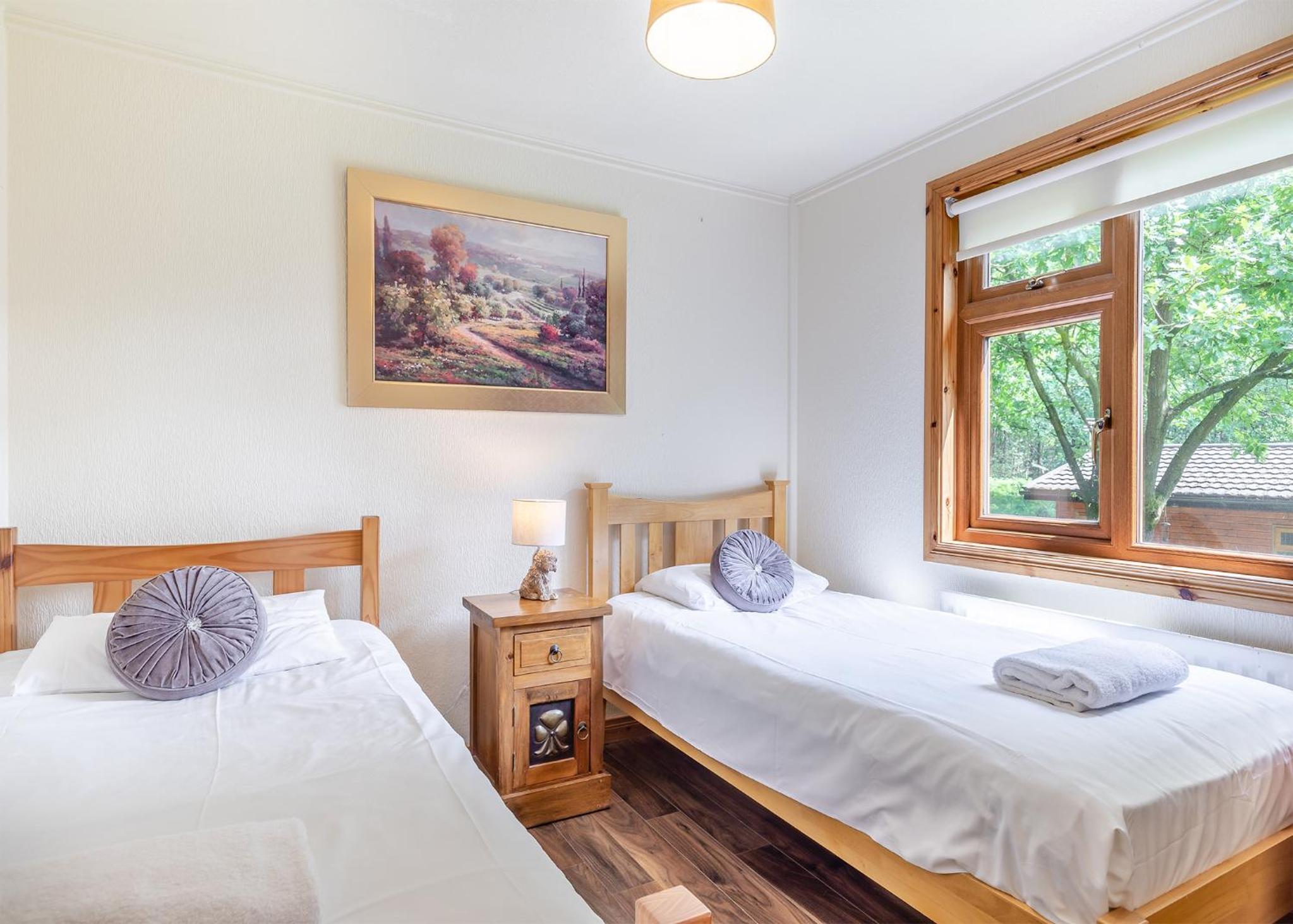 Charlesworth Lodges