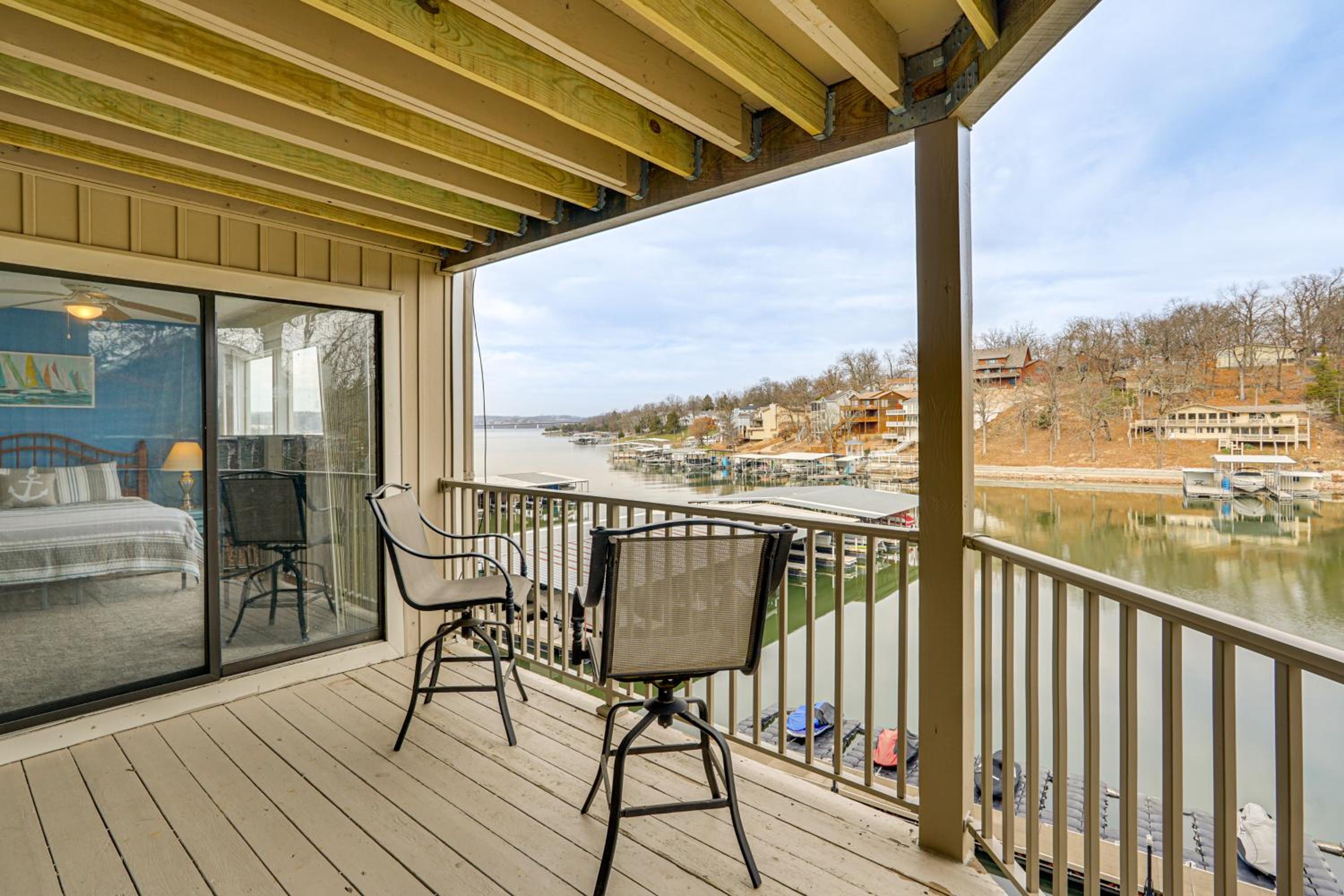 Community Perks! Lakefront Unit in Osage Beach