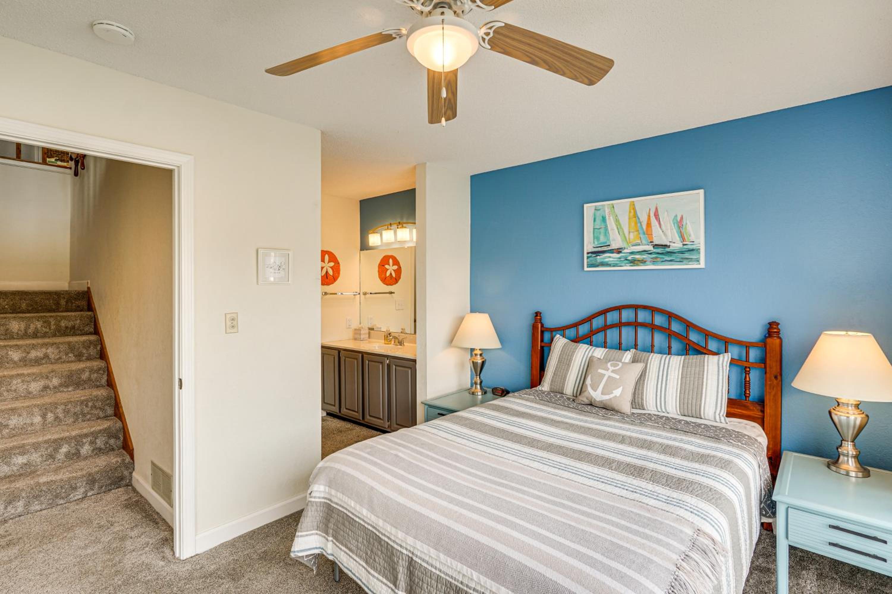 Community Perks! Lakefront Unit in Osage Beach