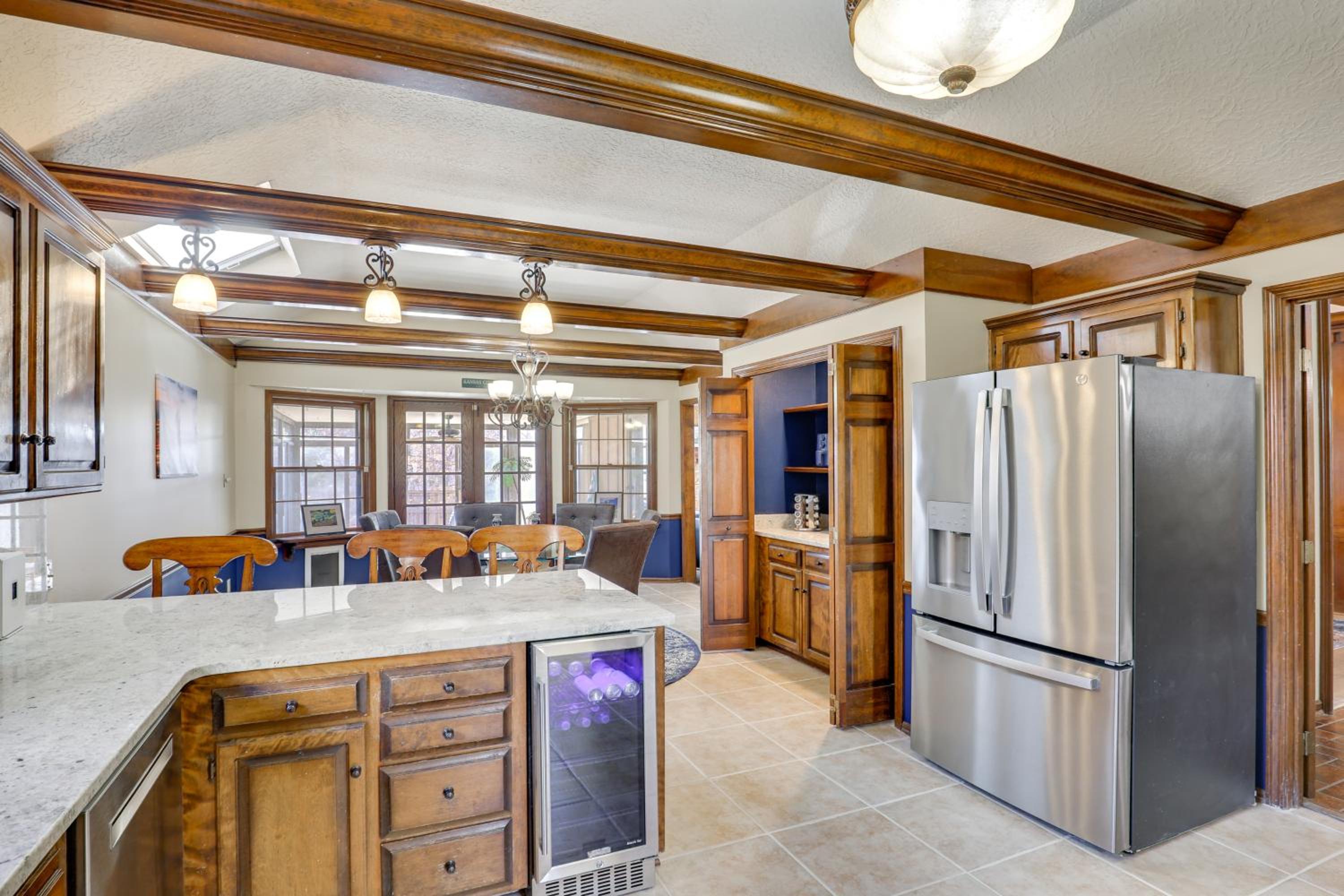 3,000-Sq-Ft Group Getaway with Pool Near Kansas City