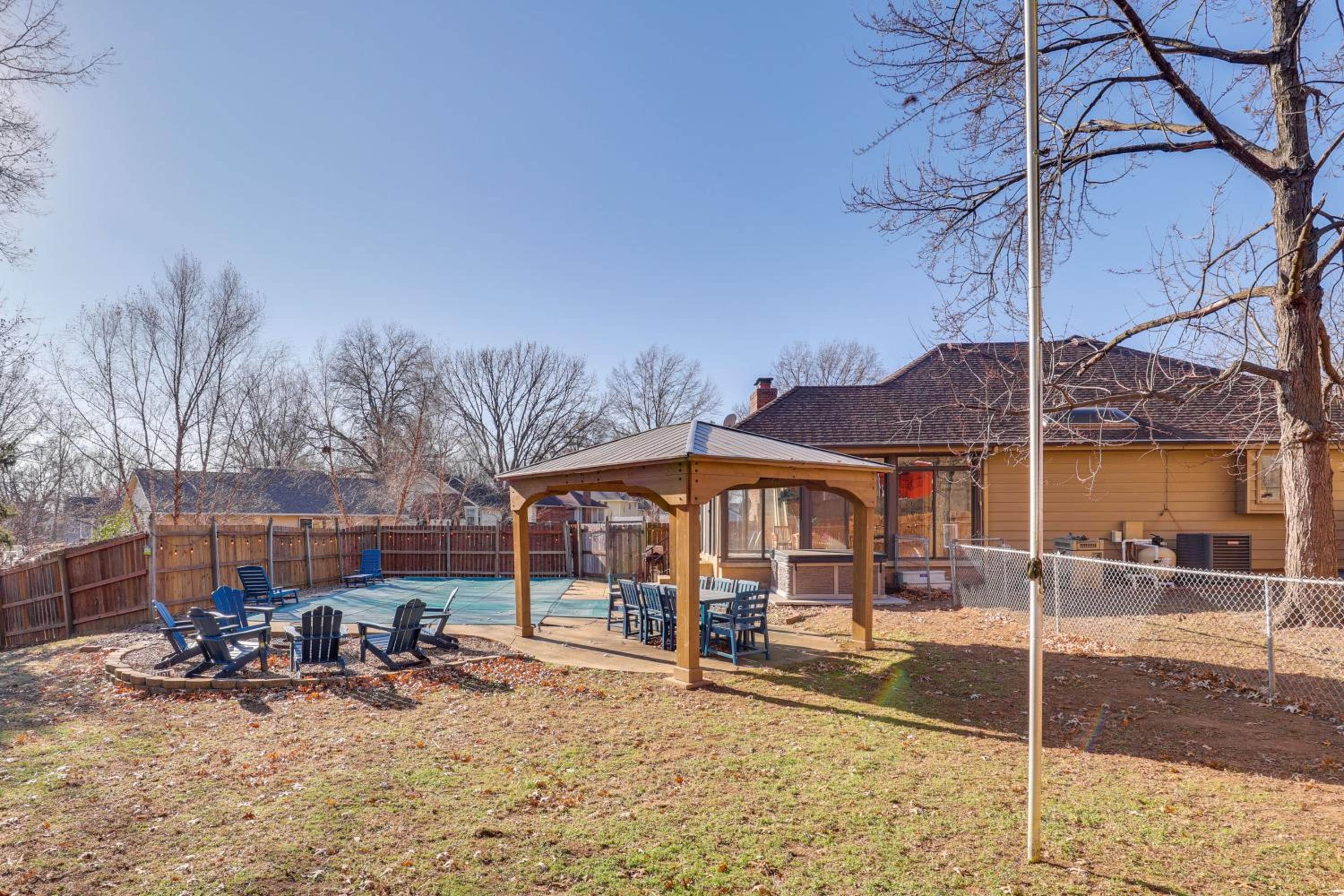 3,000-Sq-Ft Group Getaway with Pool Near Kansas City