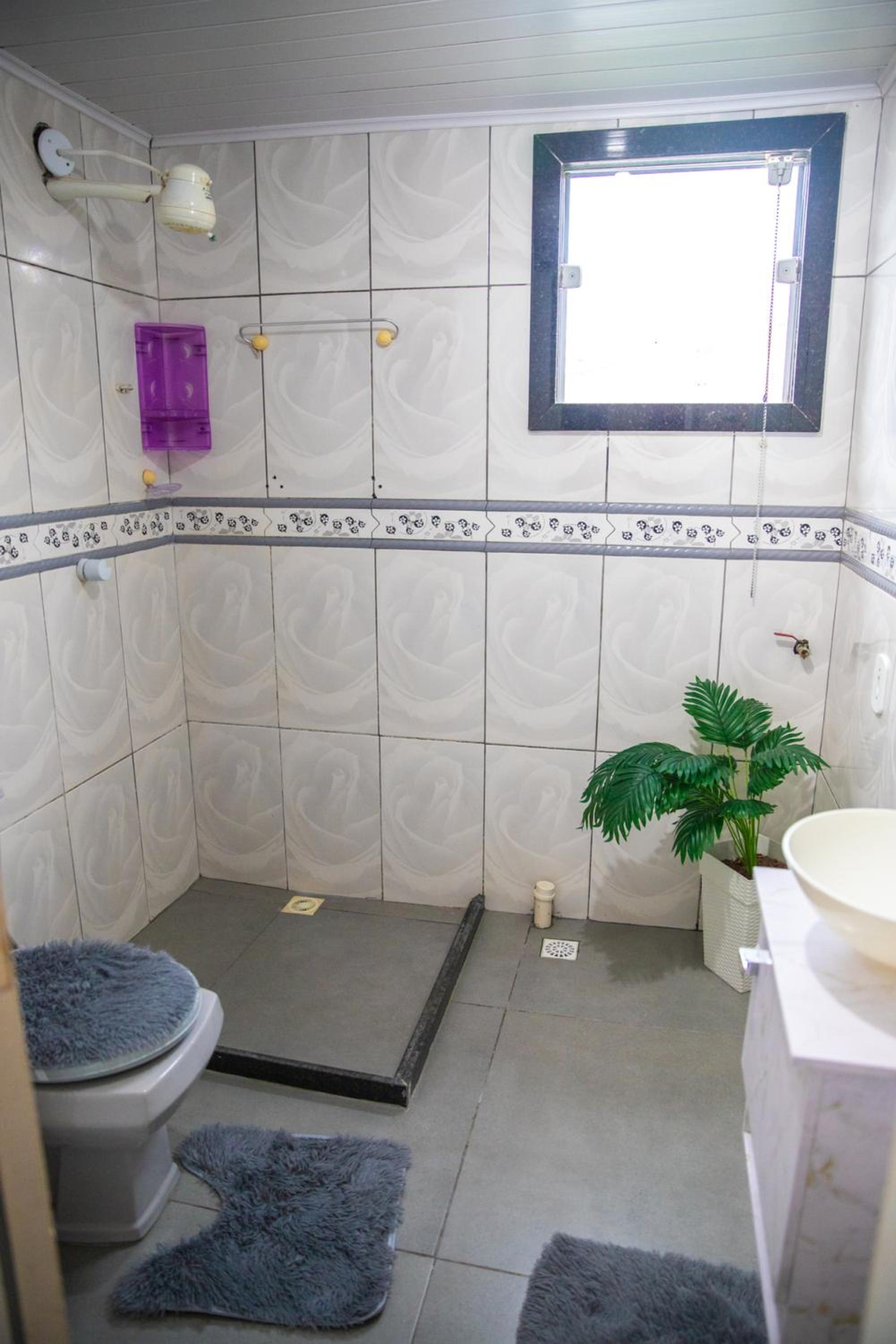 Casa com Wi-Fi e Churrasqueira a 300m da Praia