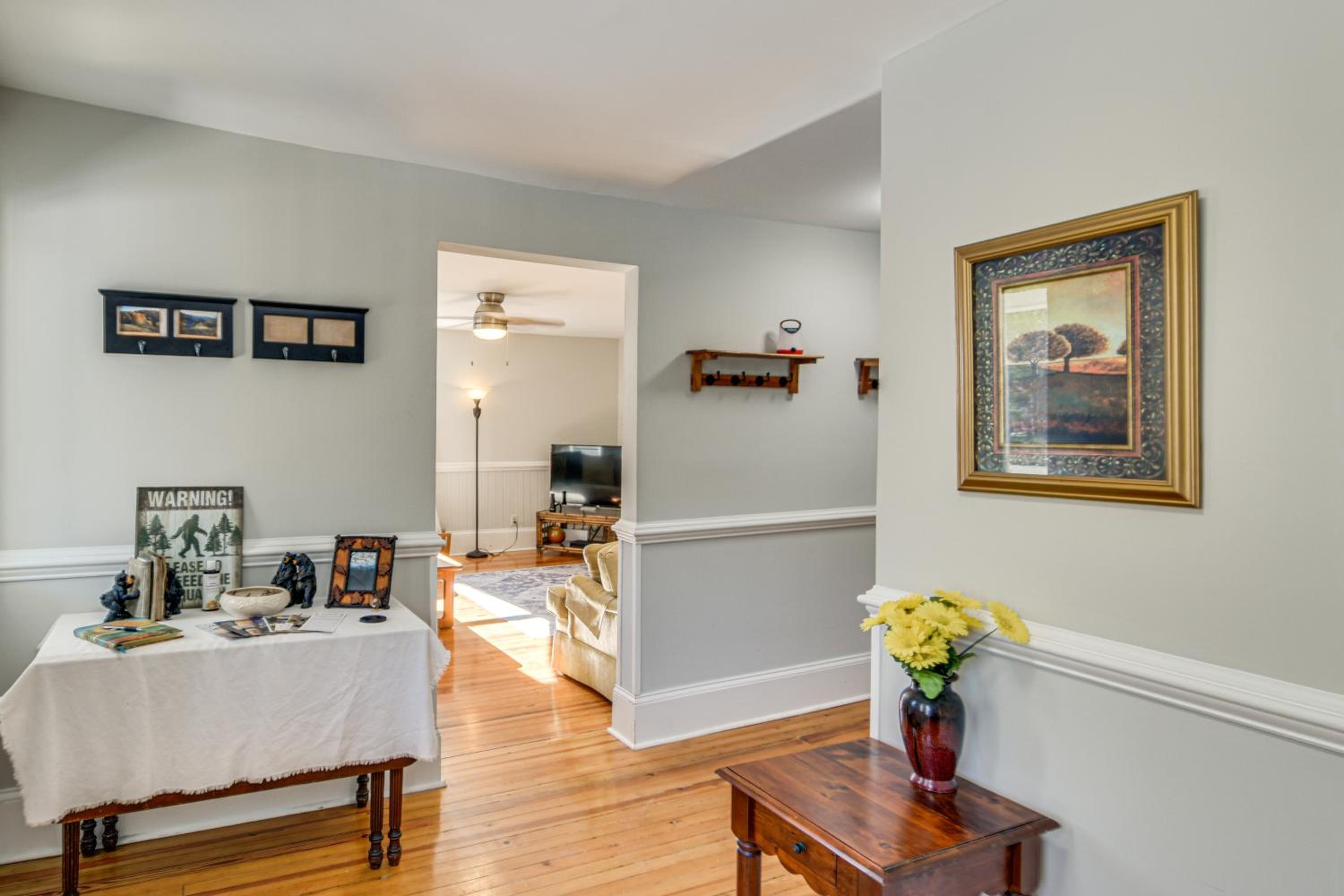 The Mountain House Inn Montebello Stay By Trails