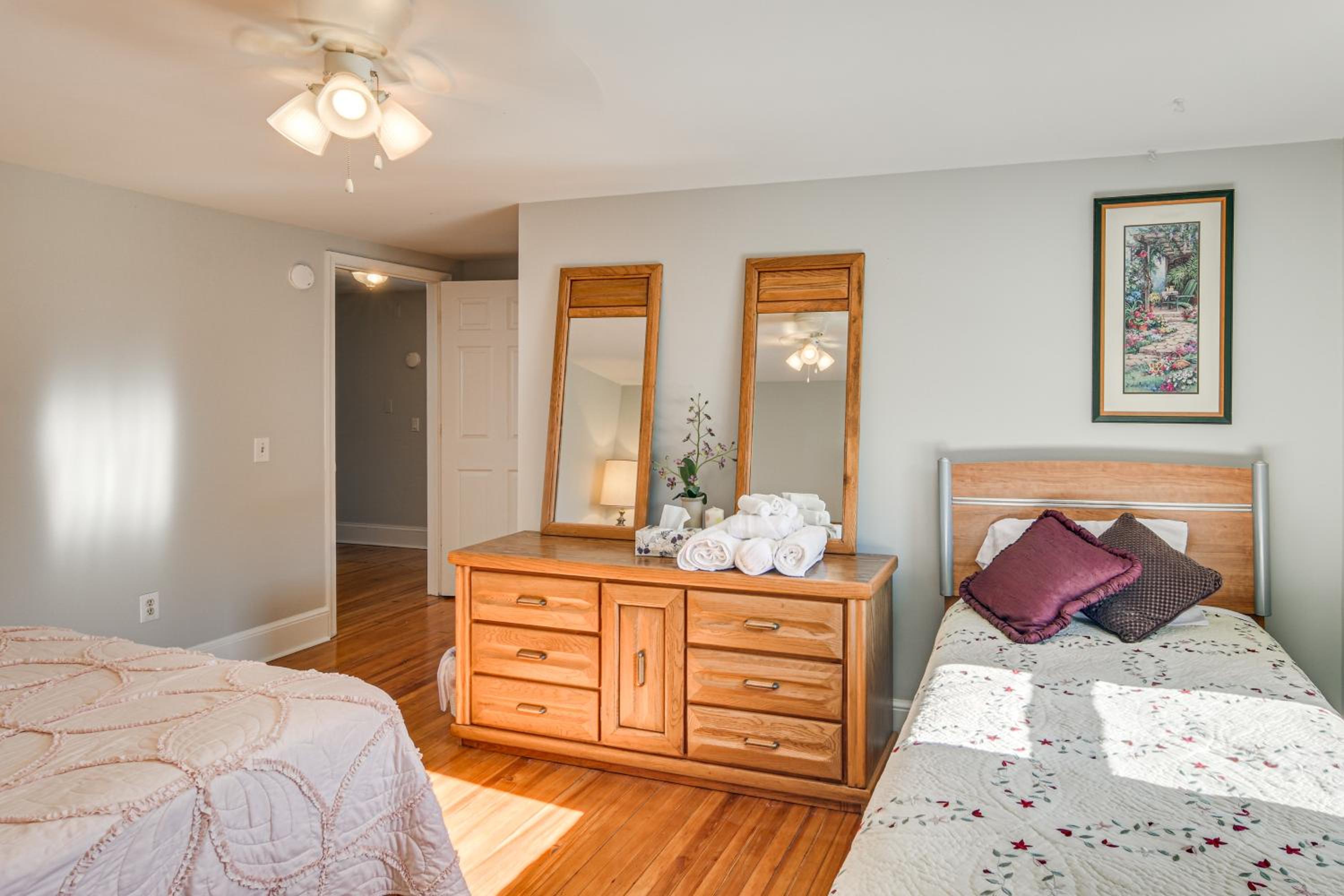 The Mountain House Inn Montebello Stay By Trails