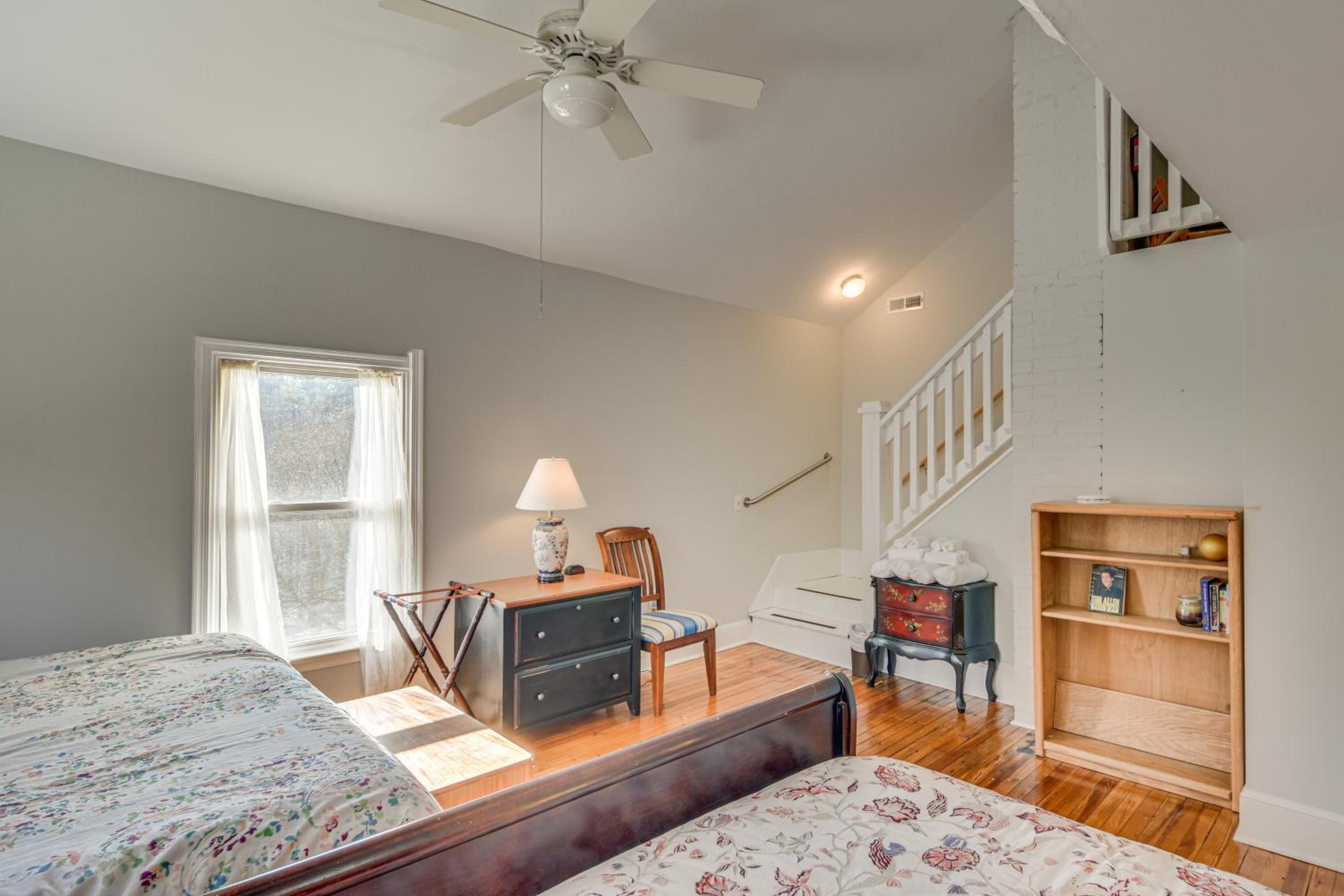 The Mountain House Inn Montebello Stay By Trails