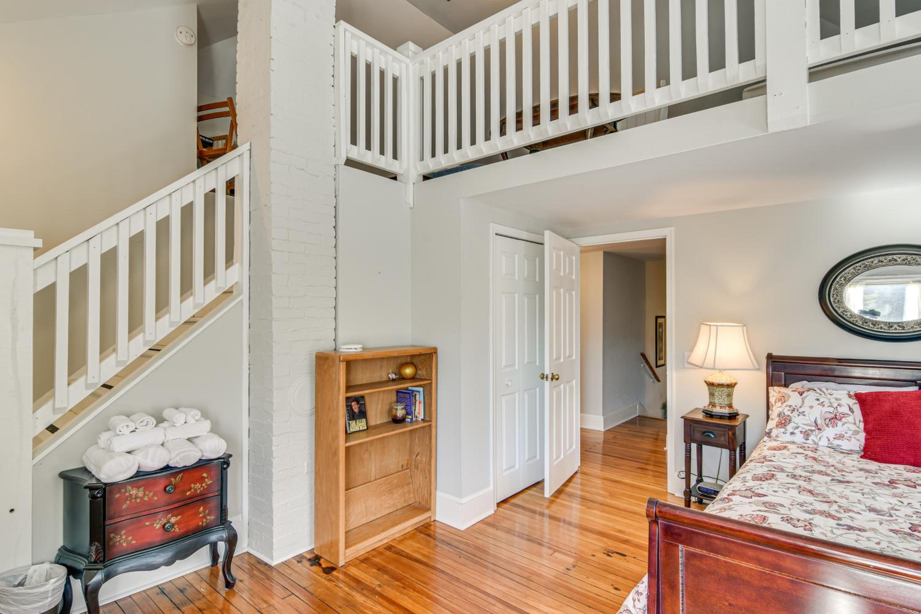 The Mountain House Inn Montebello Stay By Trails