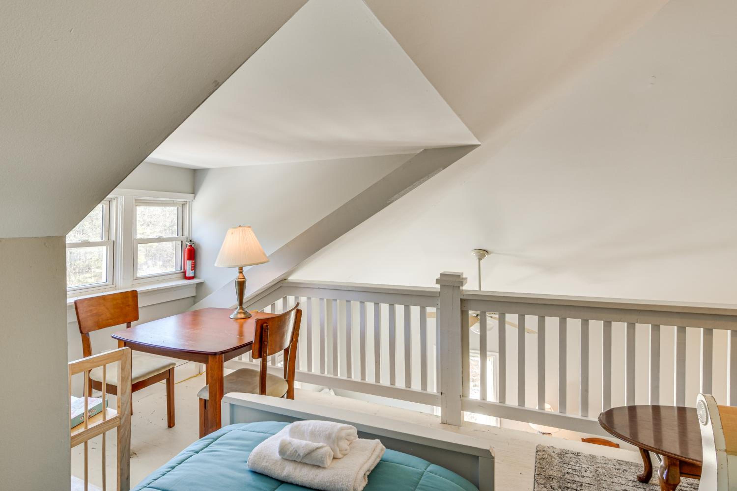The Mountain House Inn Montebello Stay By Trails