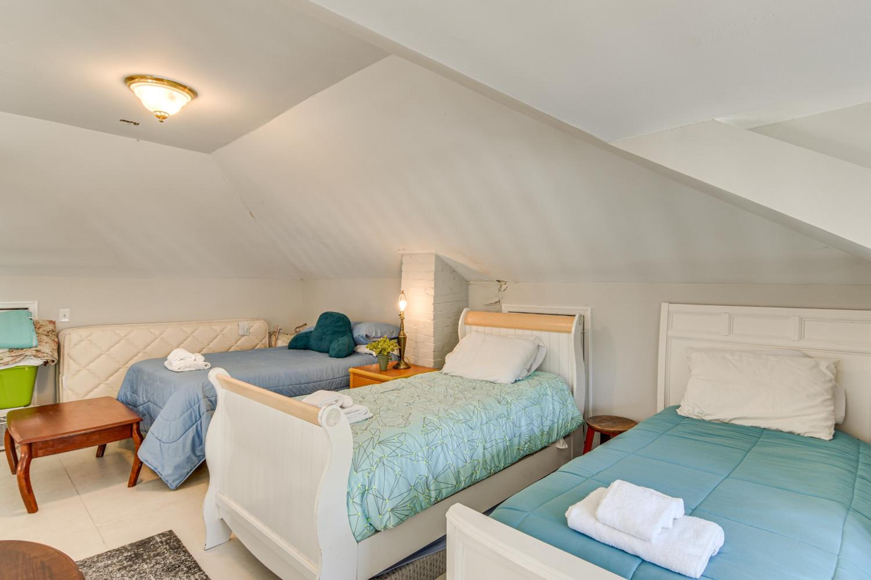 The Mountain House Inn Montebello Stay By Trails