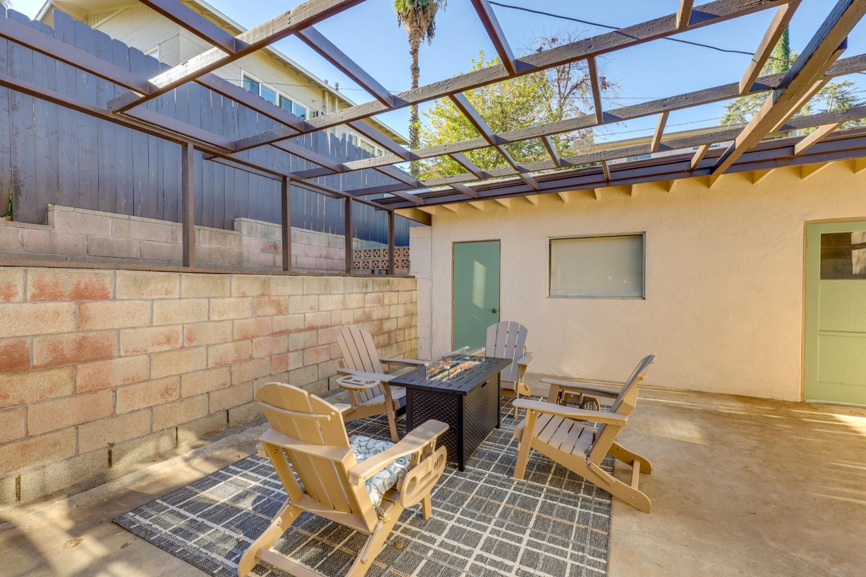 1 Mi to LLUMC! Loma Linda Home with Shared Patio