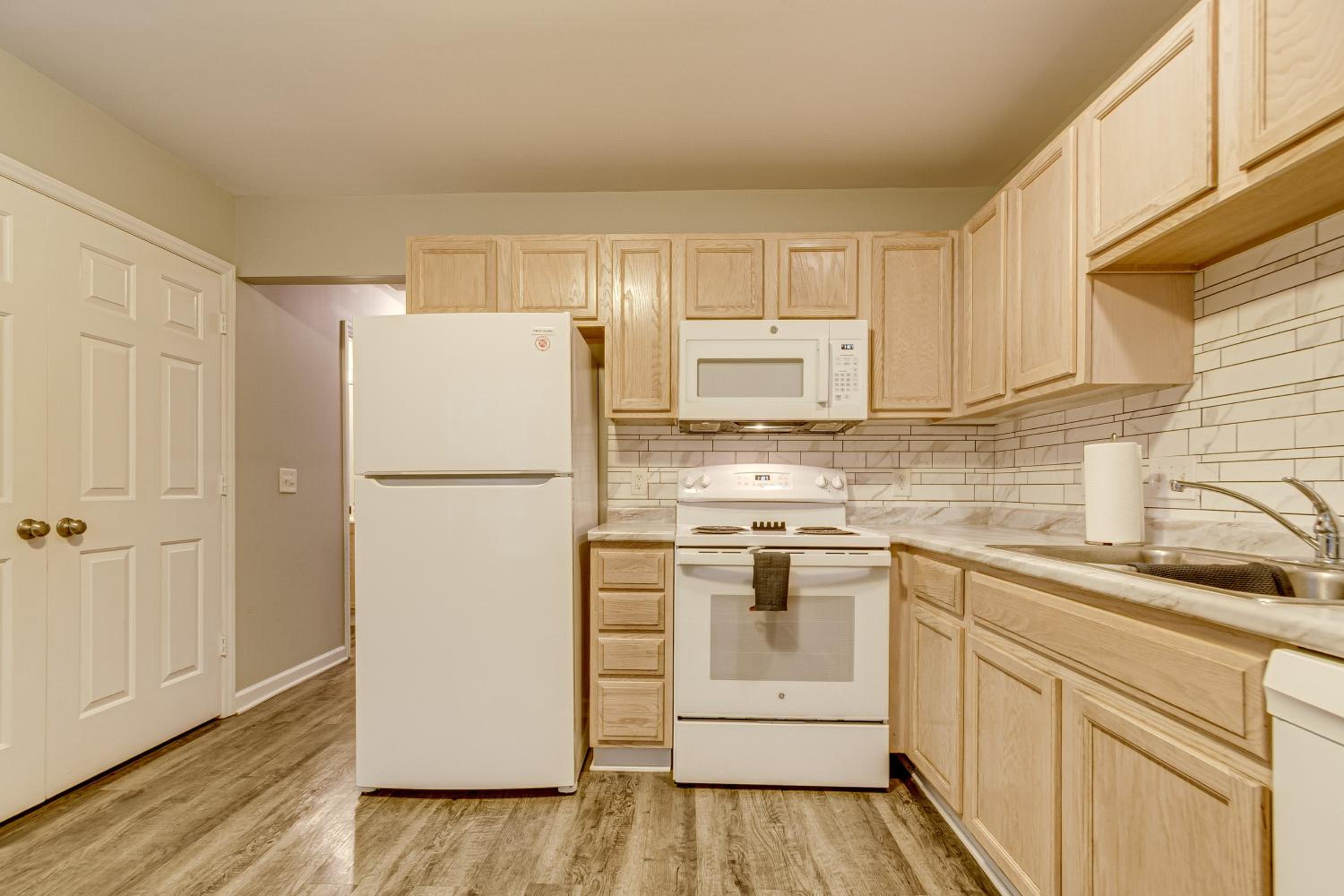 2 Mi to Lenovo Center Dog-Friendly Getaway