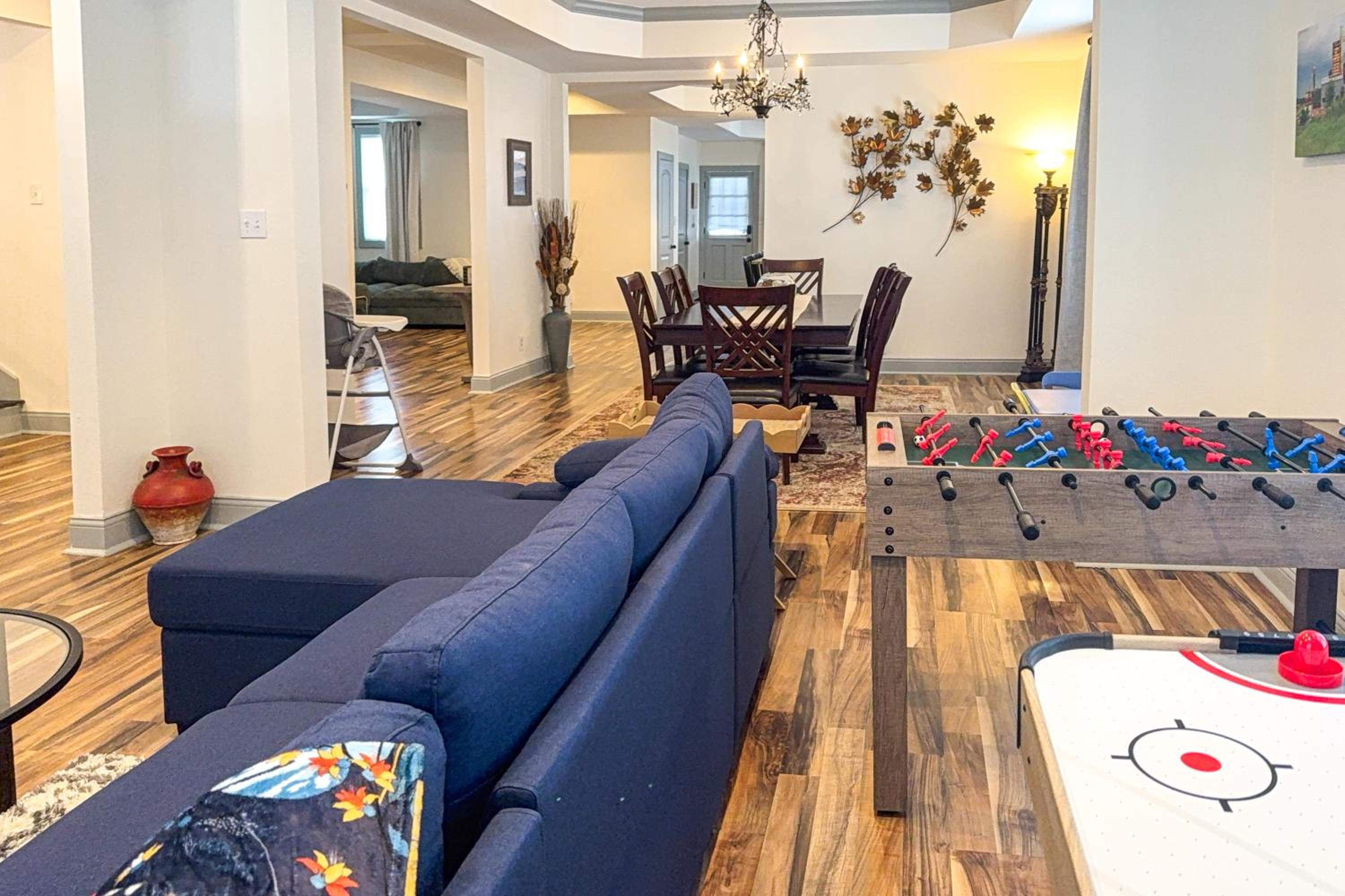 Outdoor Oasis 2 Mi to Downtown Dallas and Venues!