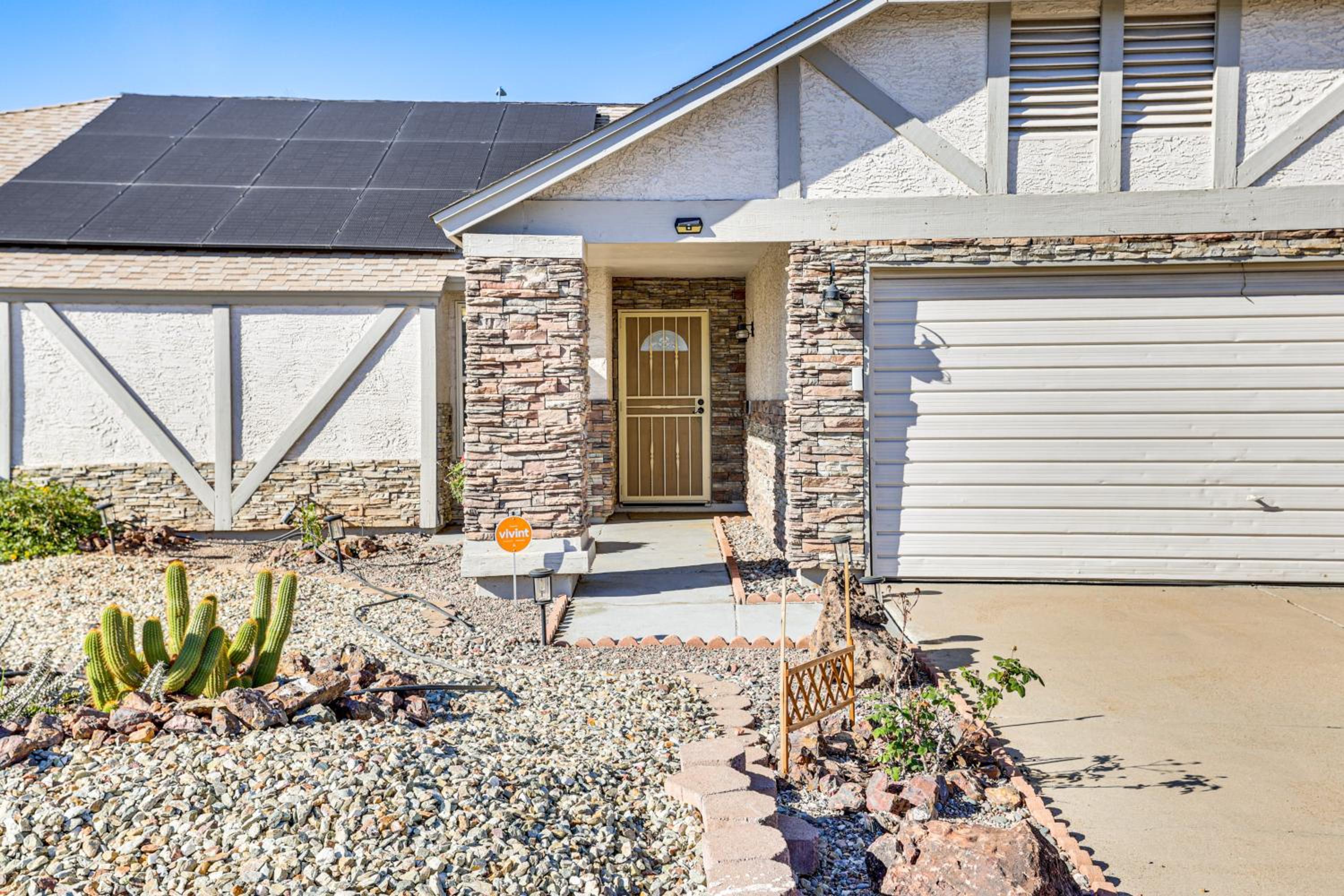 Private Pool and Fenced Yard Sunny Glendale Getaway