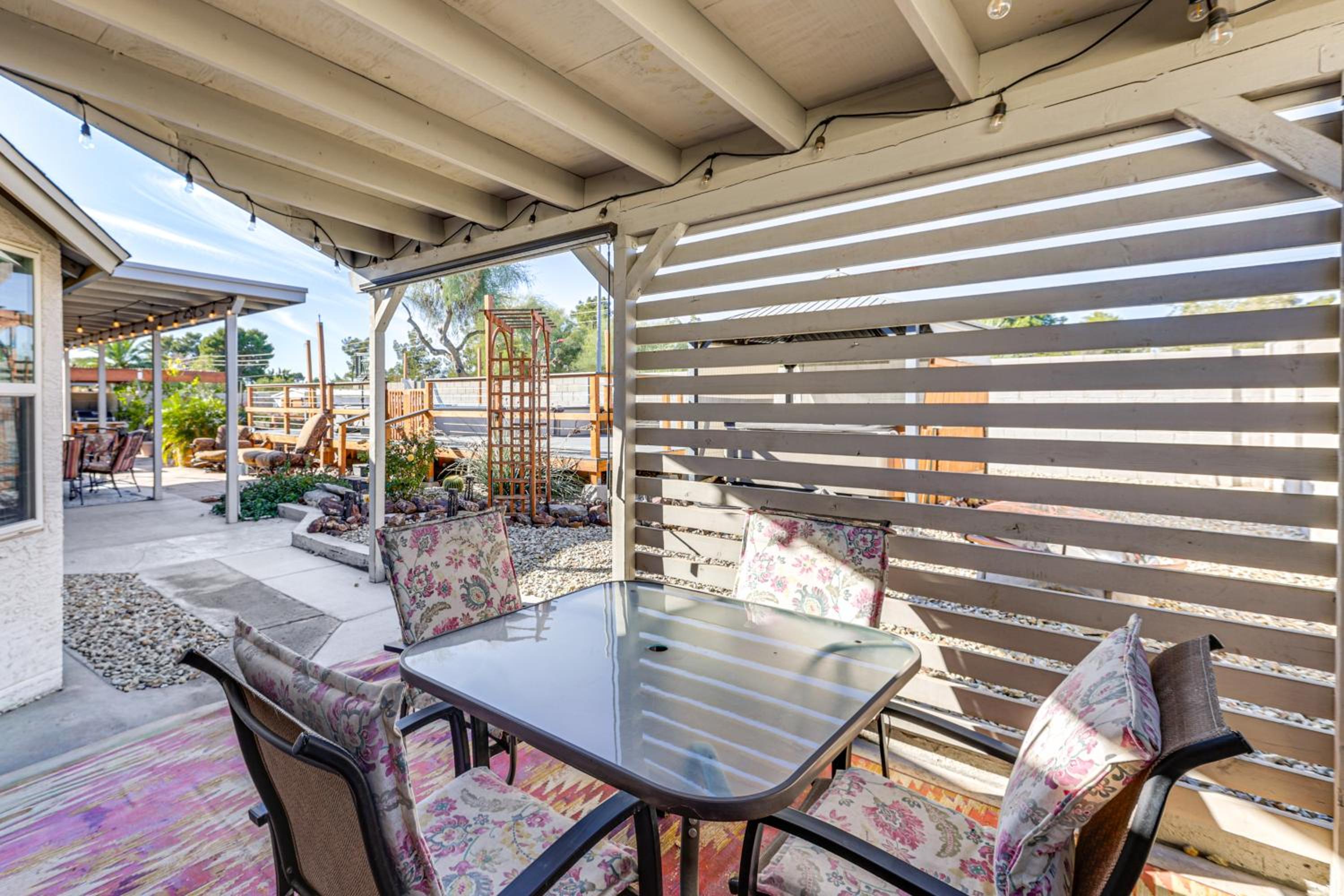 Private Pool and Fenced Yard Sunny Glendale Getaway