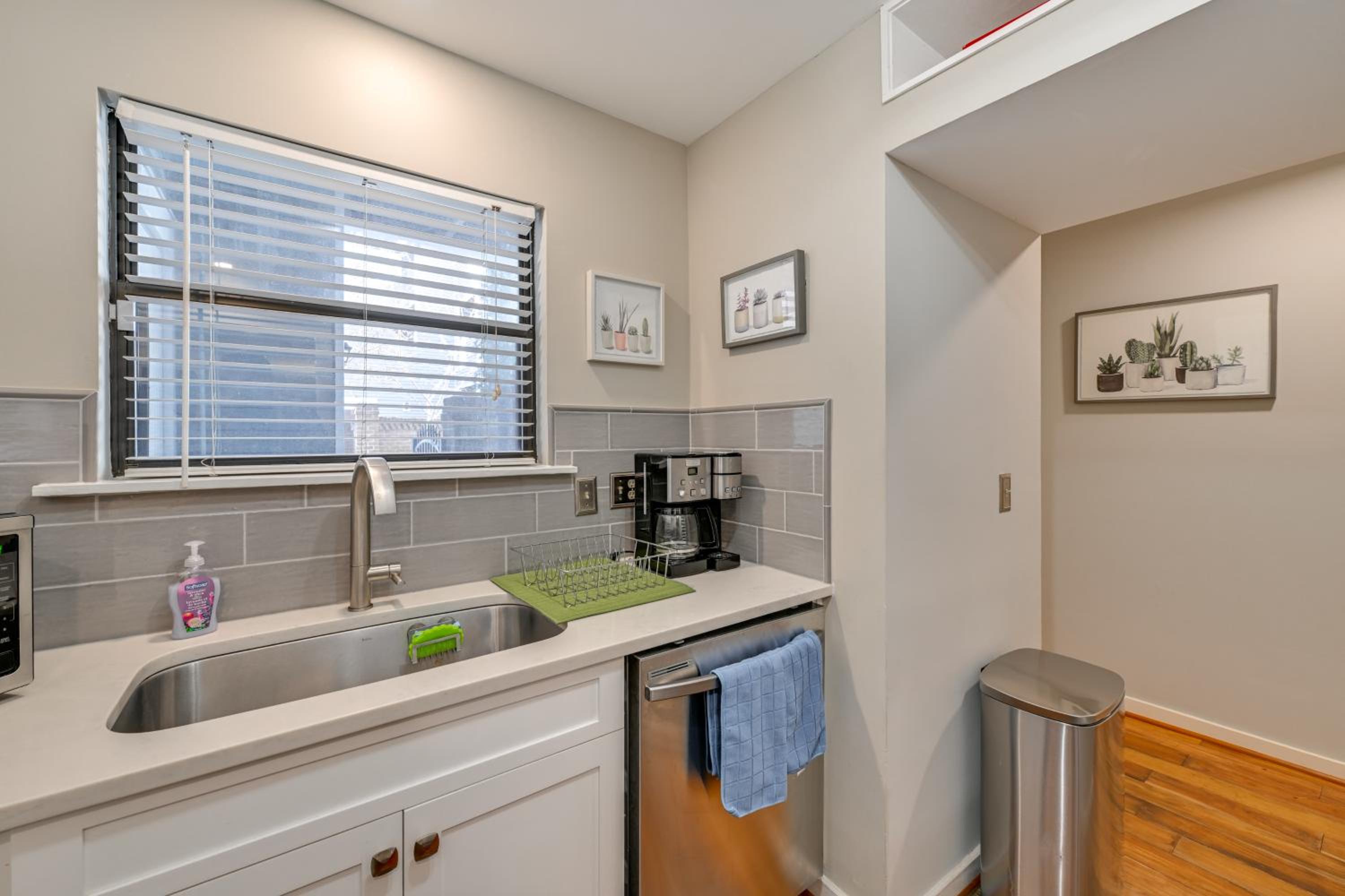 1 Mi to BOA Stadium! Walkable Condo with Porch