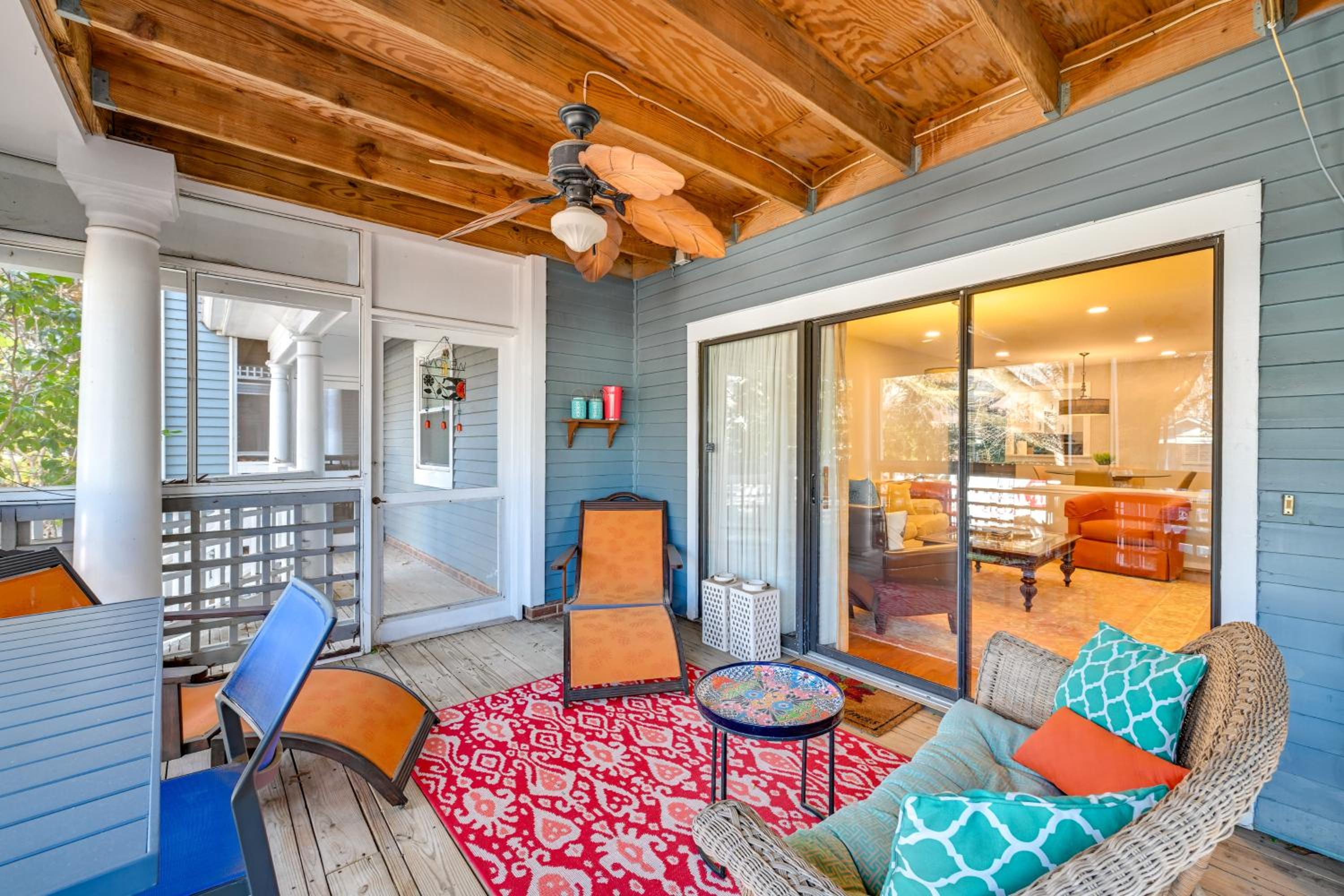 1 Mi to BOA Stadium! Walkable Condo with Porch