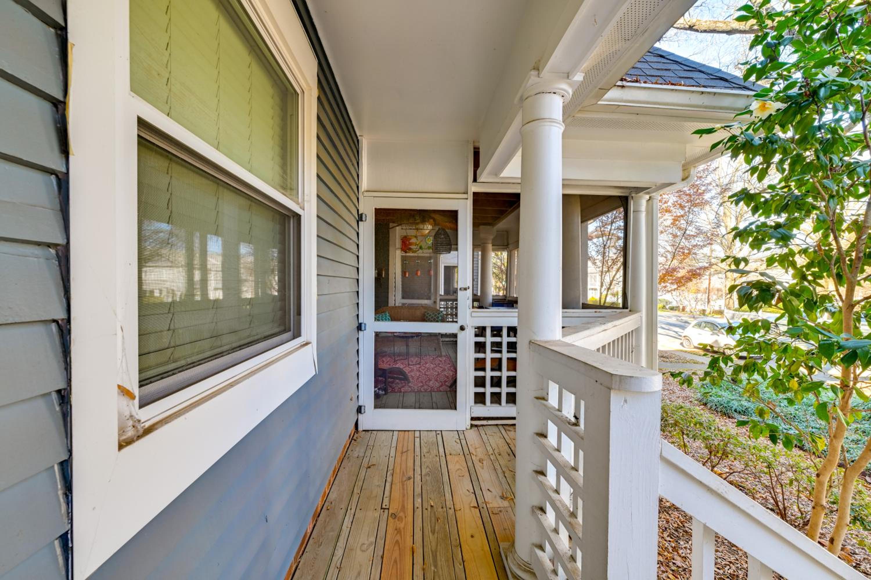 1 Mi to BOA Stadium! Walkable Condo with Porch