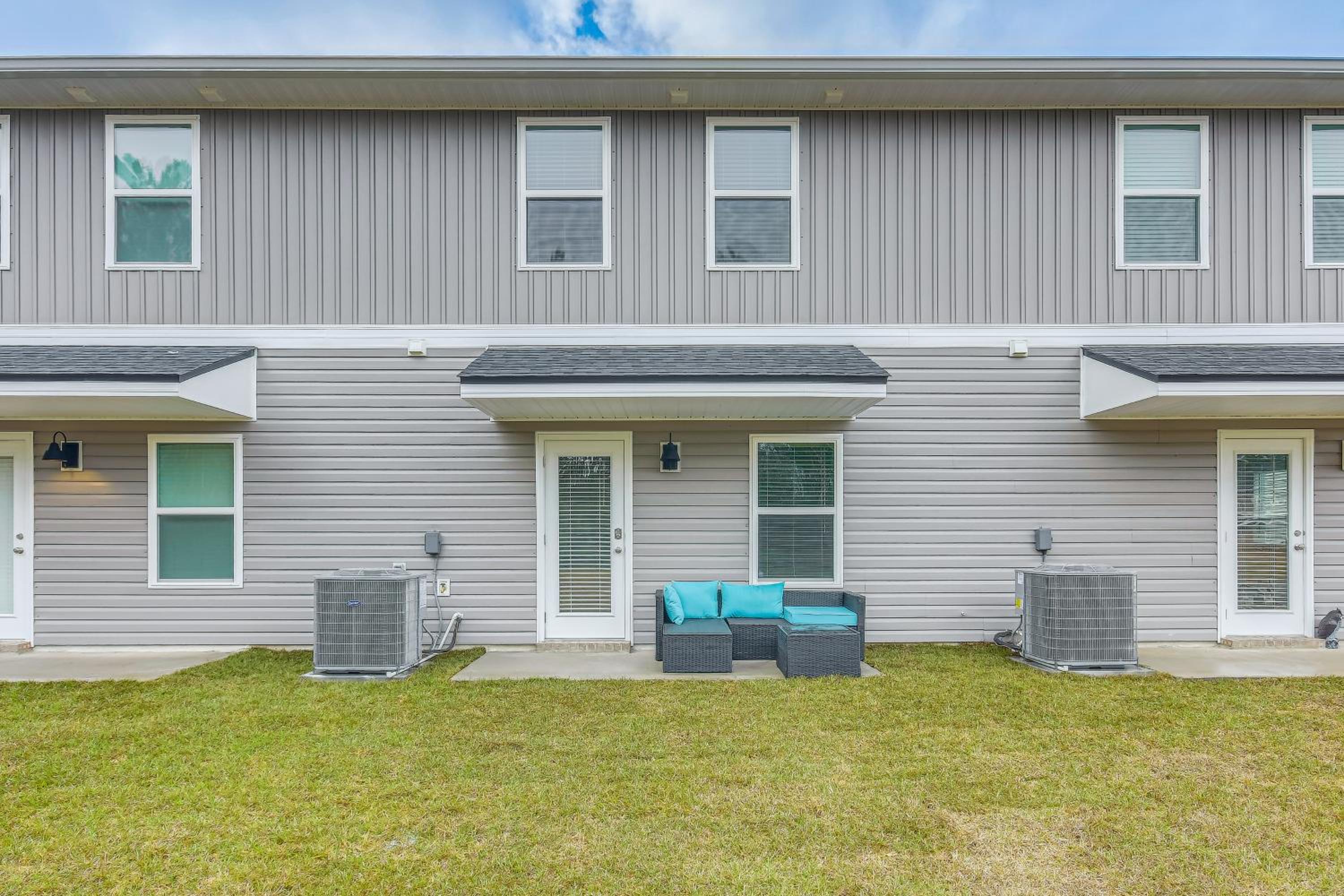 8 Mi to Dtwn Pensacola Modern Escape with Patio!