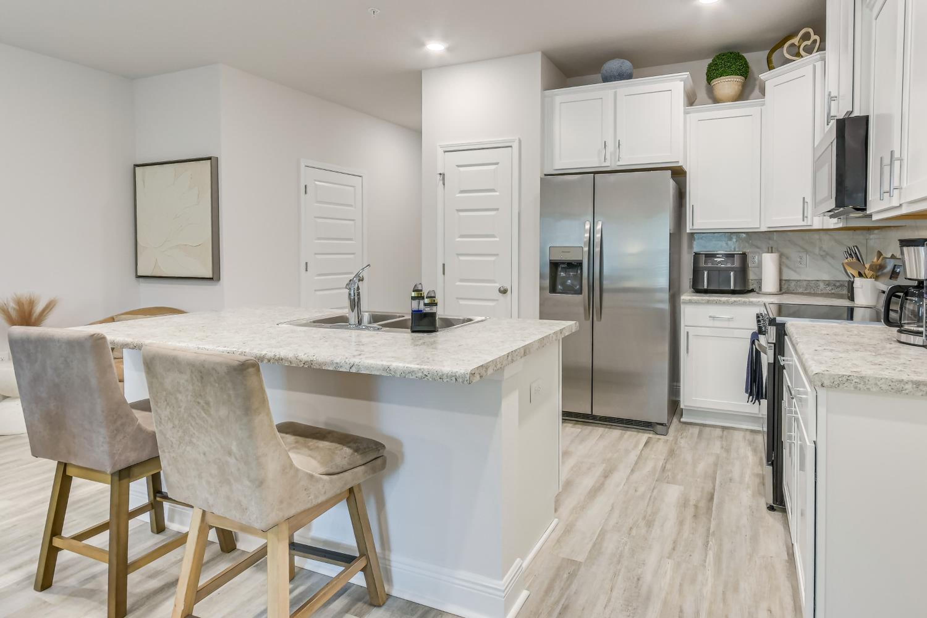 8 Mi to Dtwn Pensacola Modern Escape with Patio!