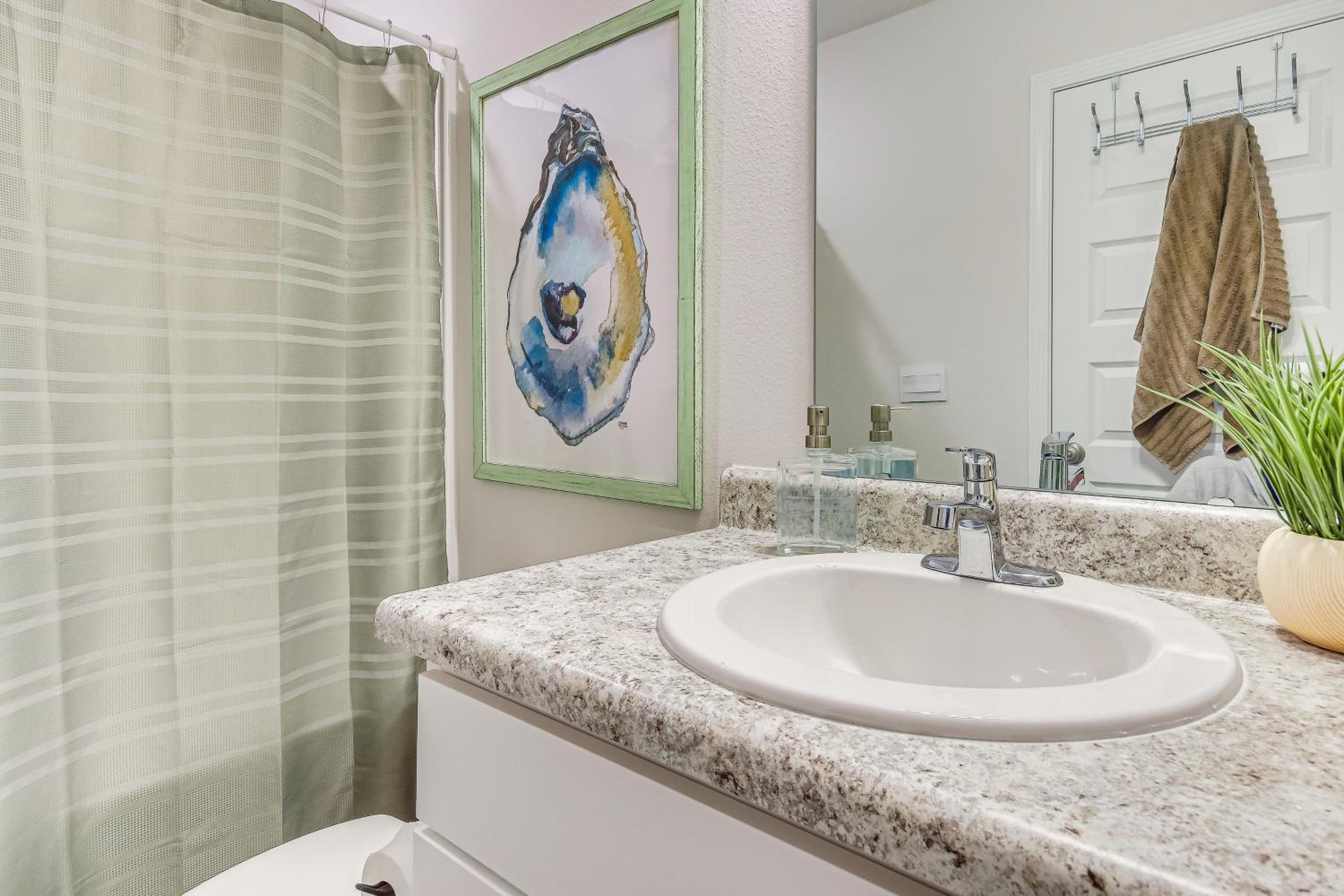 8 Mi to Dtwn Pensacola Modern Escape with Patio!