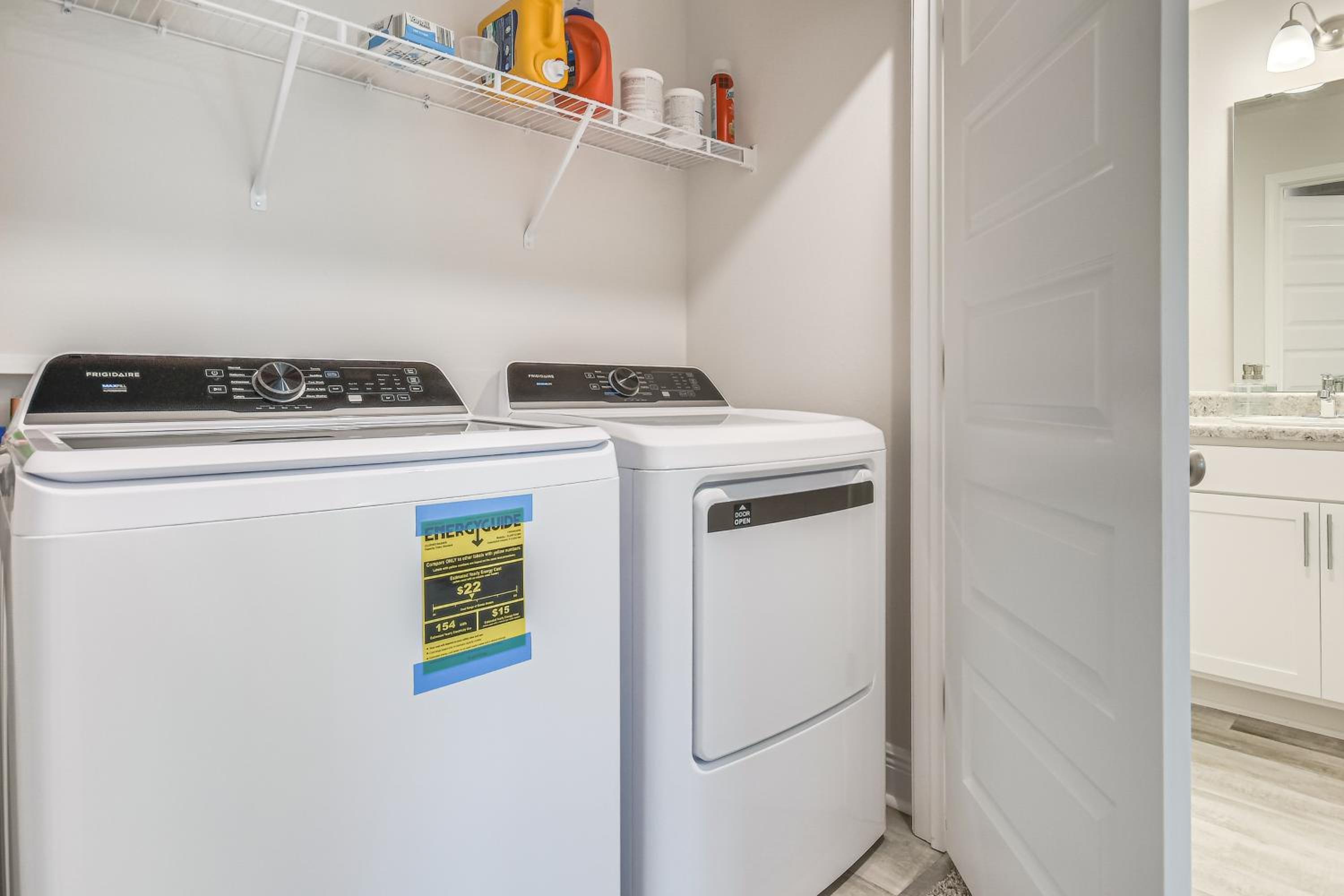 8 Mi to Dtwn Pensacola Modern Escape with Patio!