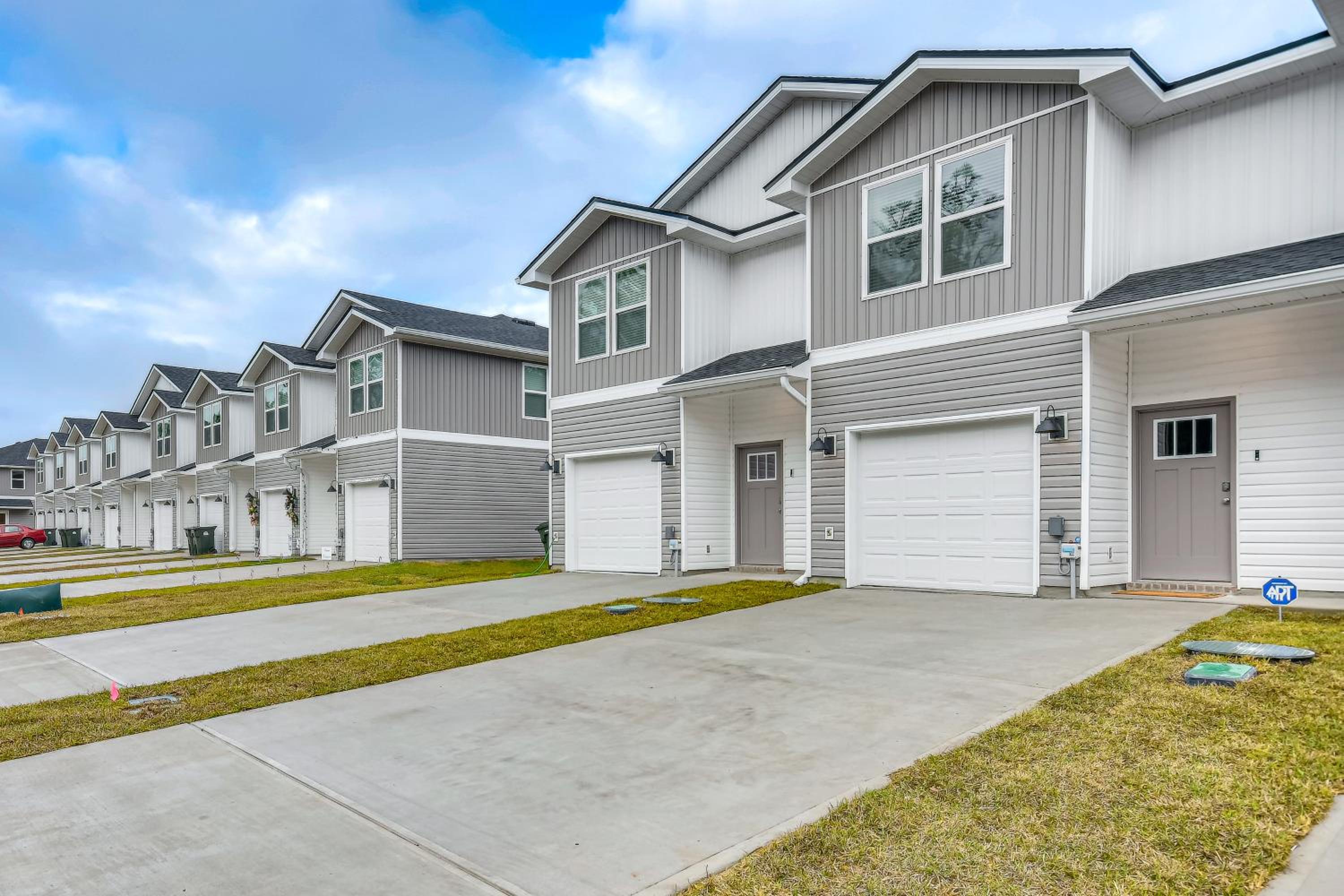 8 Mi to Dtwn Pensacola Modern Escape with Patio!
