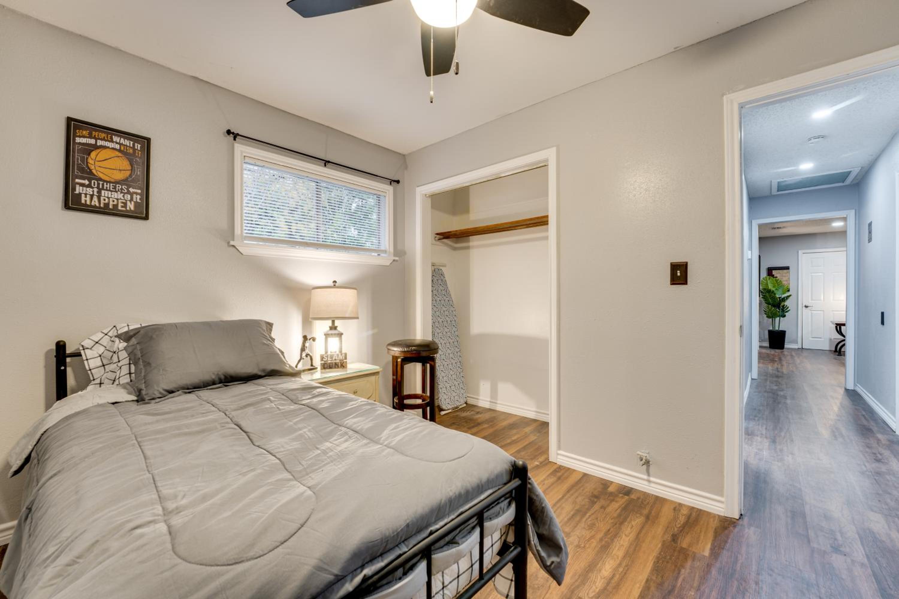 Near Wineries and Guadalupe River! Stylish Home