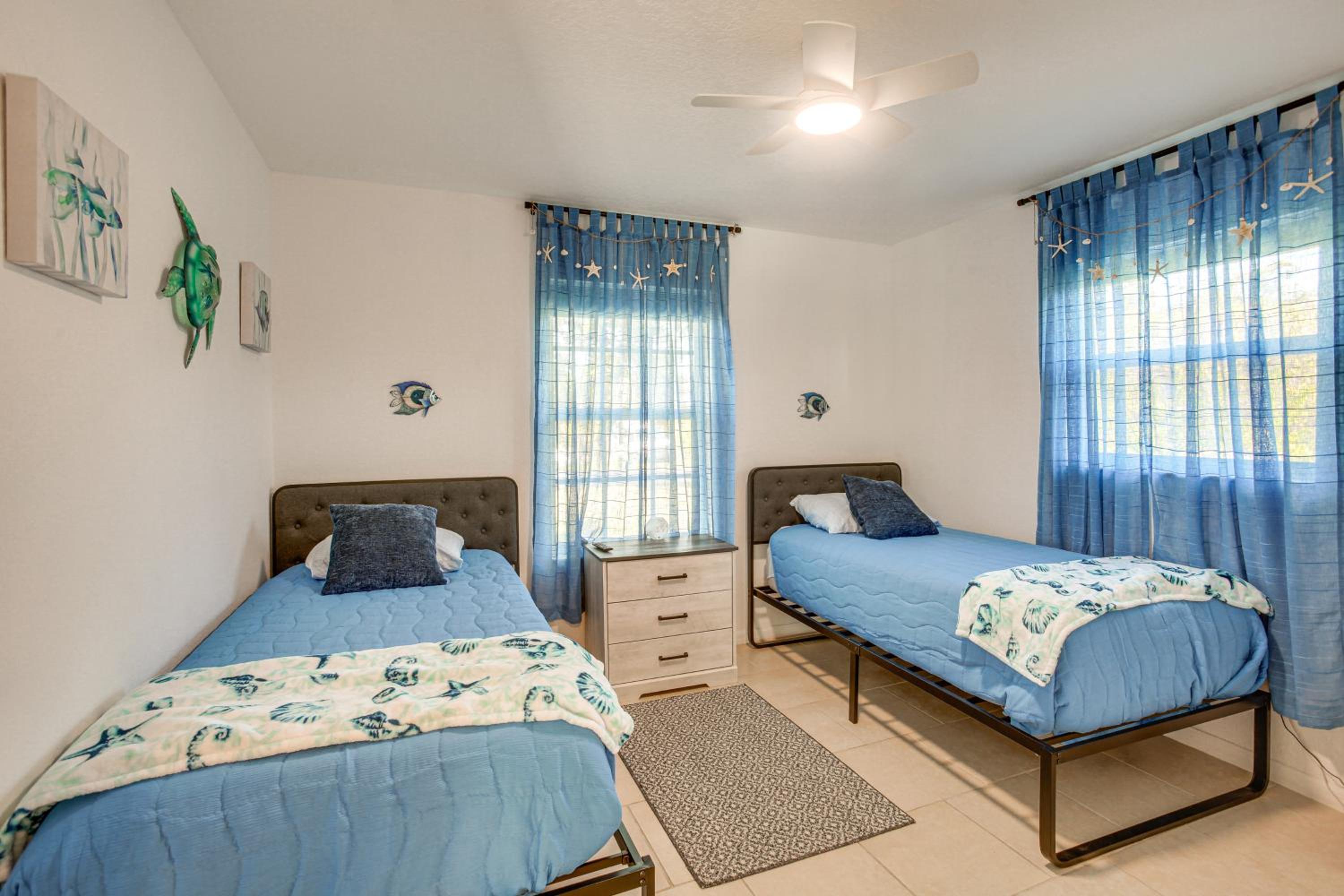 Heated Saltwater Pool! Family Port Charlotte Home