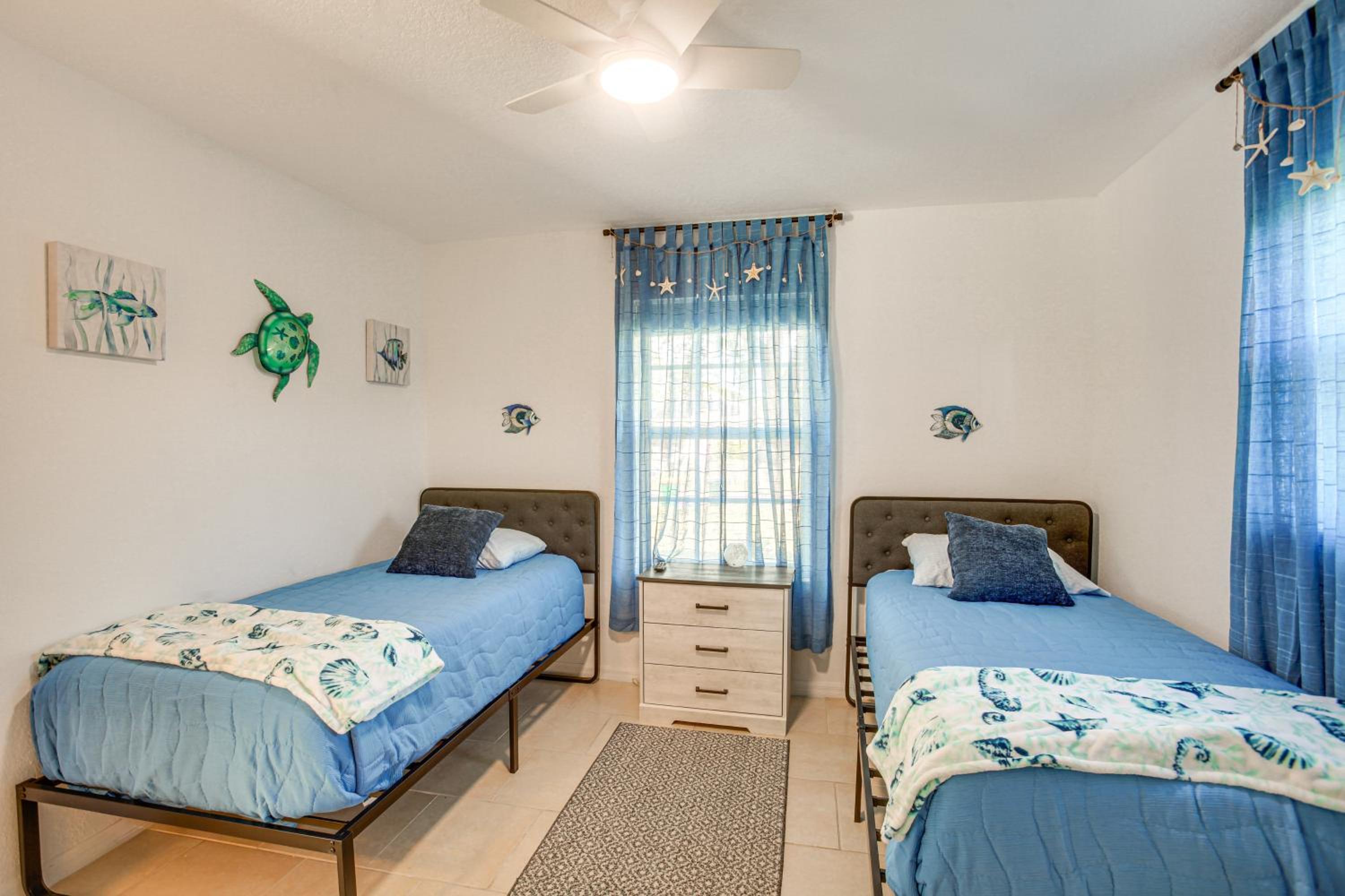 Heated Saltwater Pool! Family Port Charlotte Home