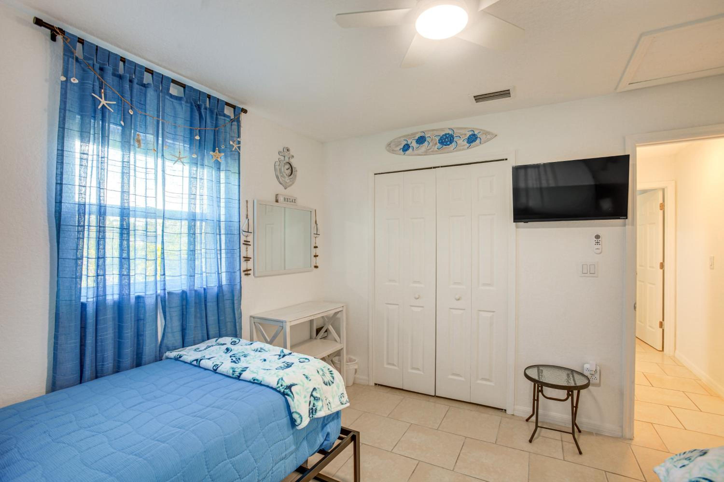 Heated Saltwater Pool! Family Port Charlotte Home
