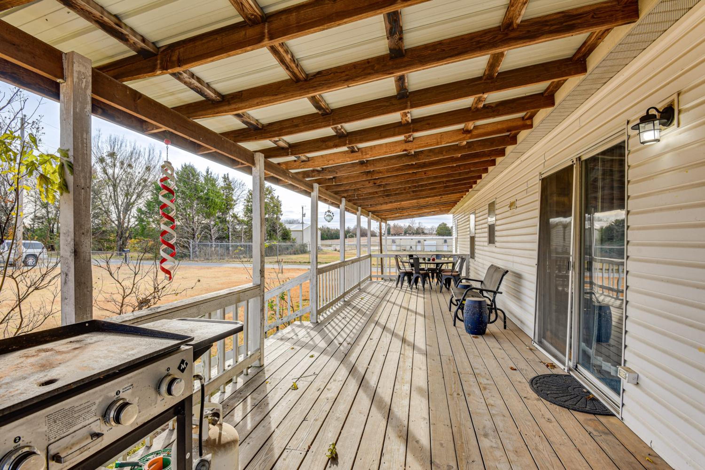 Steps to Lake Eufaula Family Home with Deck and Yard