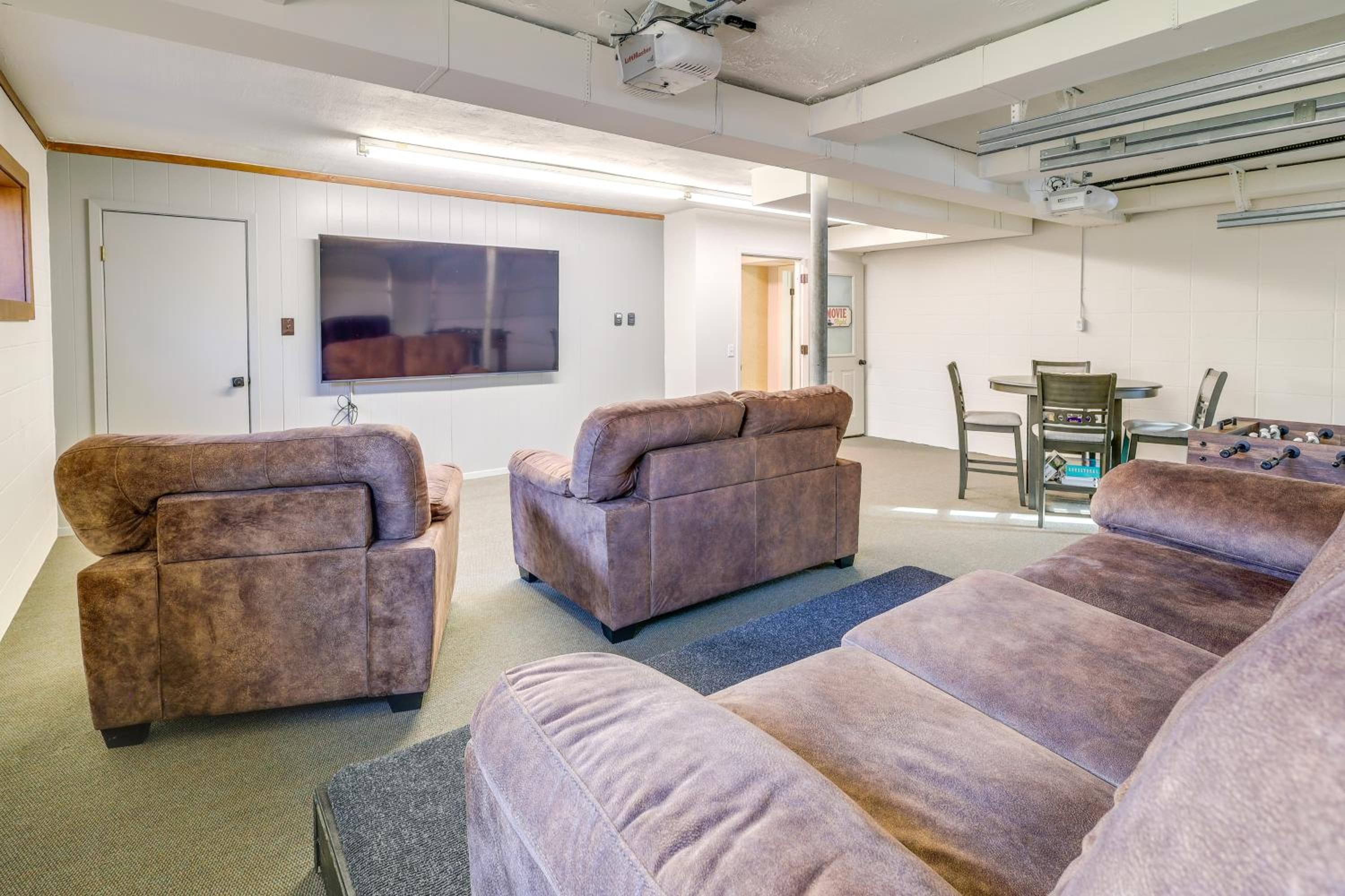 Waterfront Home on Greers Ferry Lake with Game Room