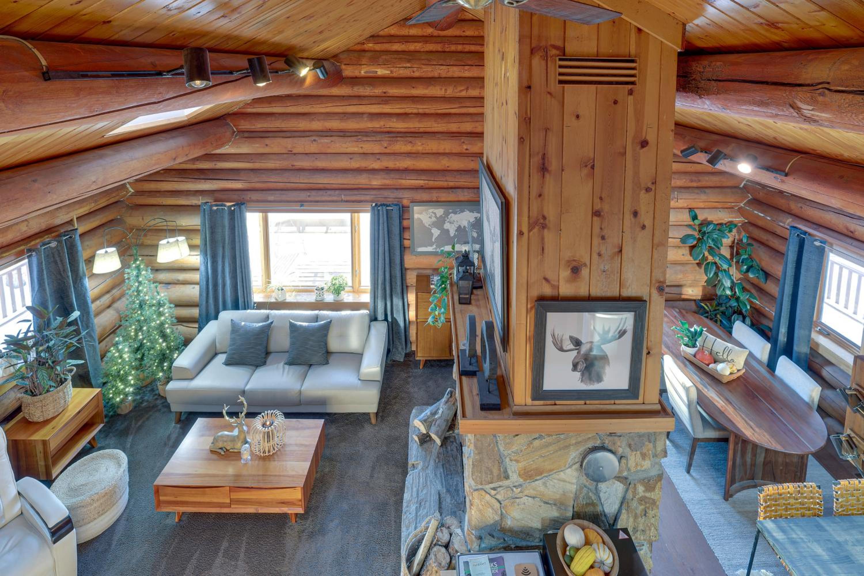 Explore Fairbanks! Authentic Log Cabin with Views