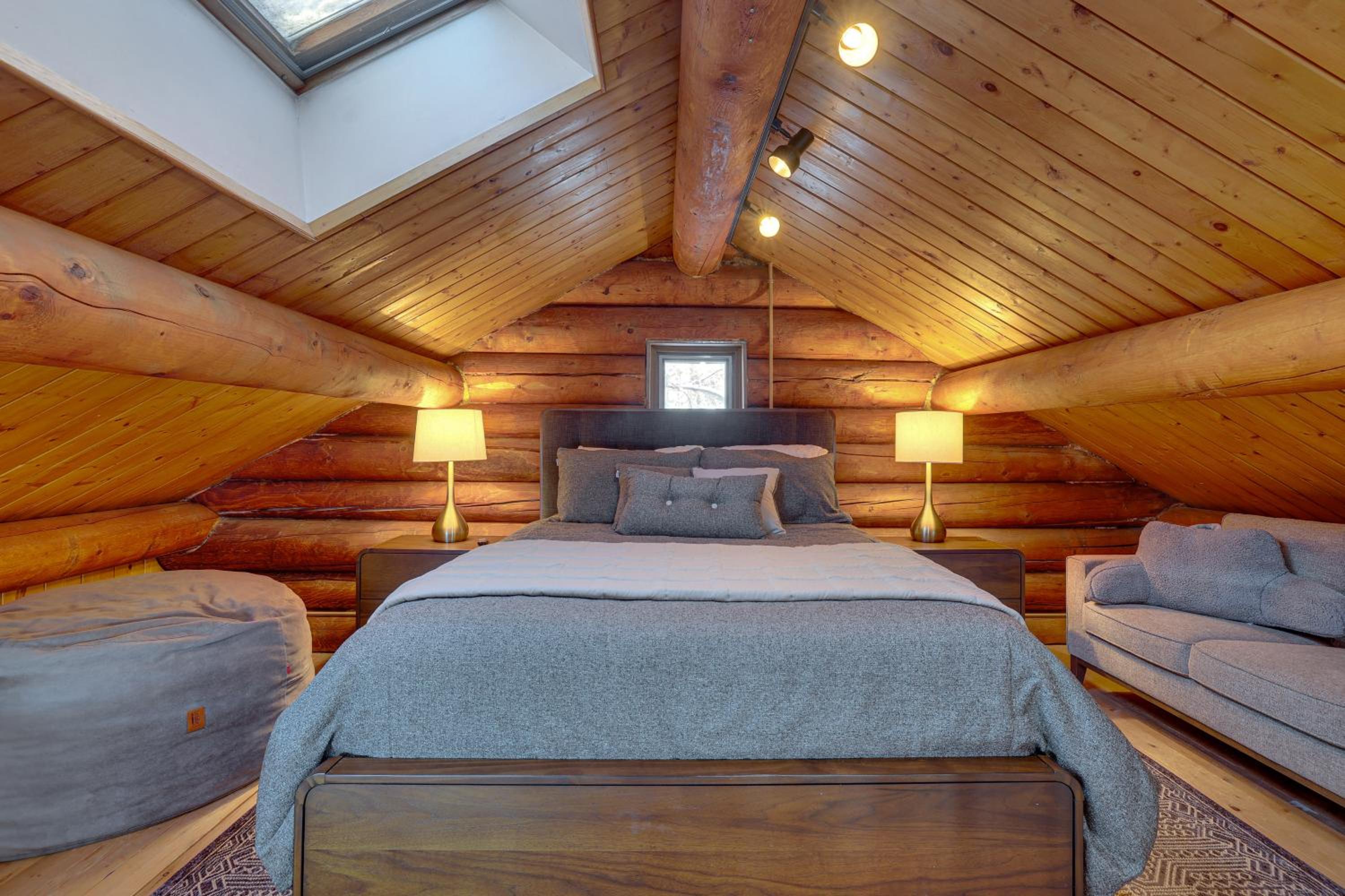 Explore Fairbanks! Authentic Log Cabin with Views
