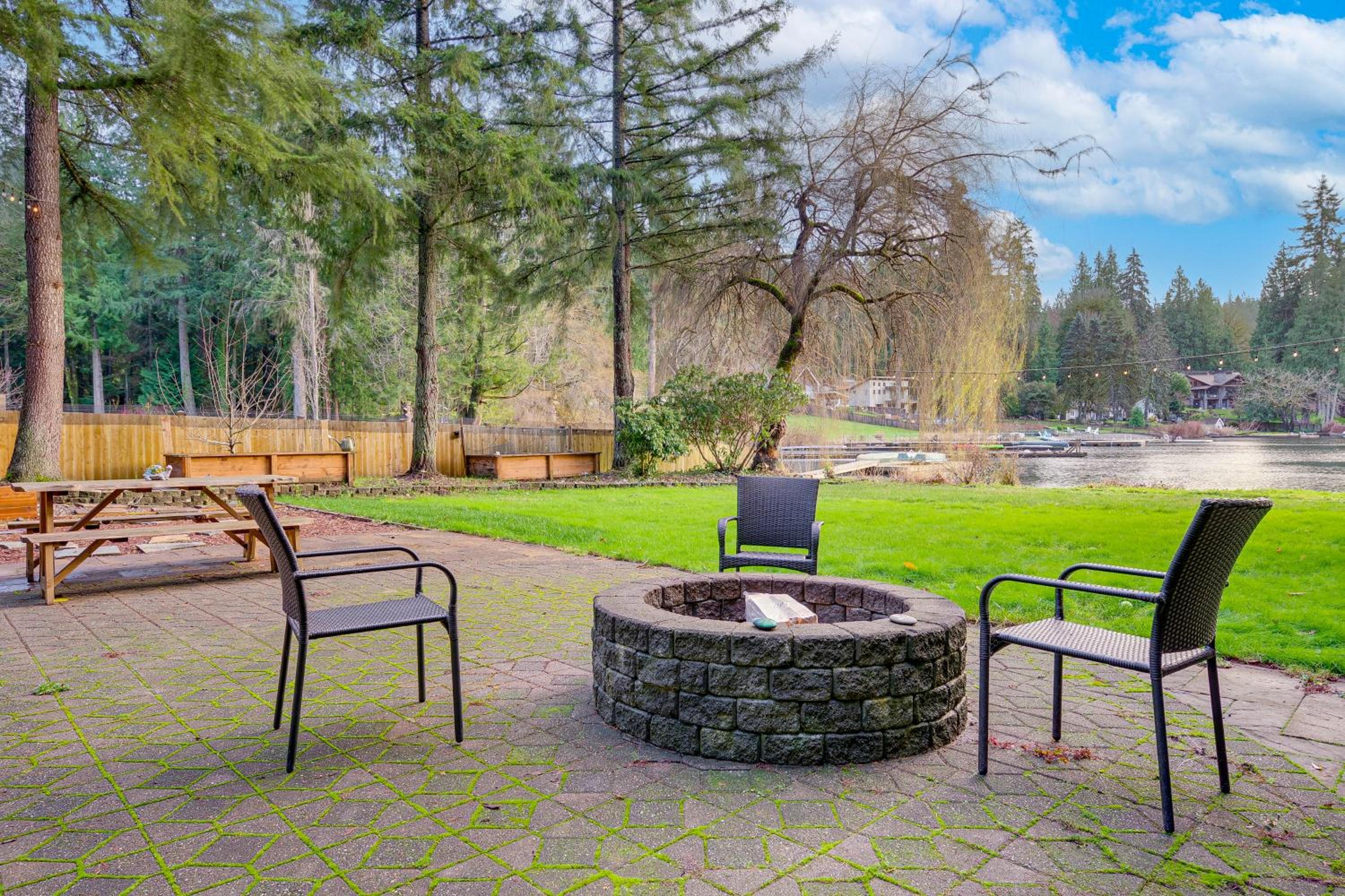 Lake-View Woodinville Retreat with Hot Tub and Theater