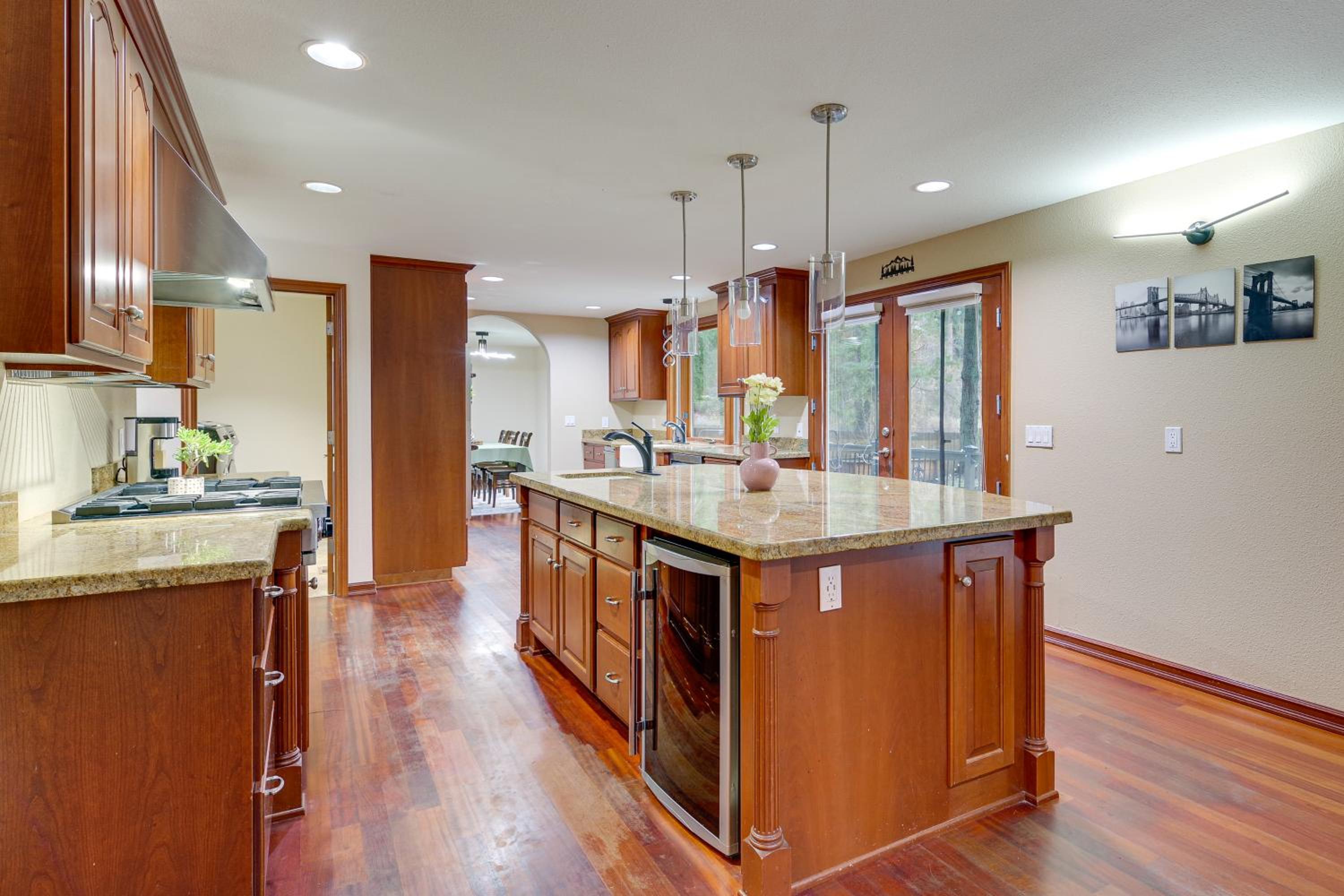 Lake-View Woodinville Retreat with Hot Tub and Theater