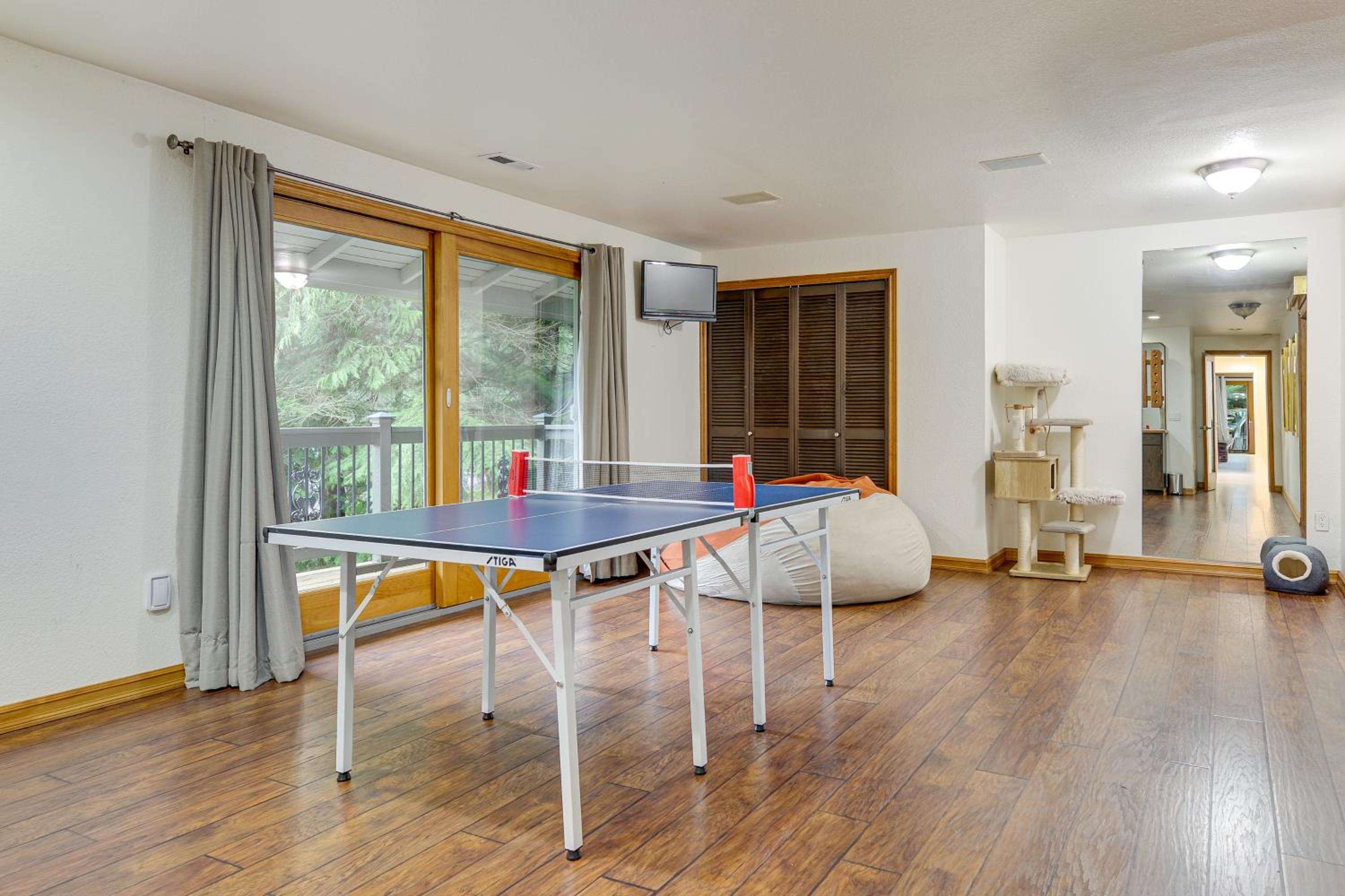 Lake-View Woodinville Retreat with Hot Tub and Theater