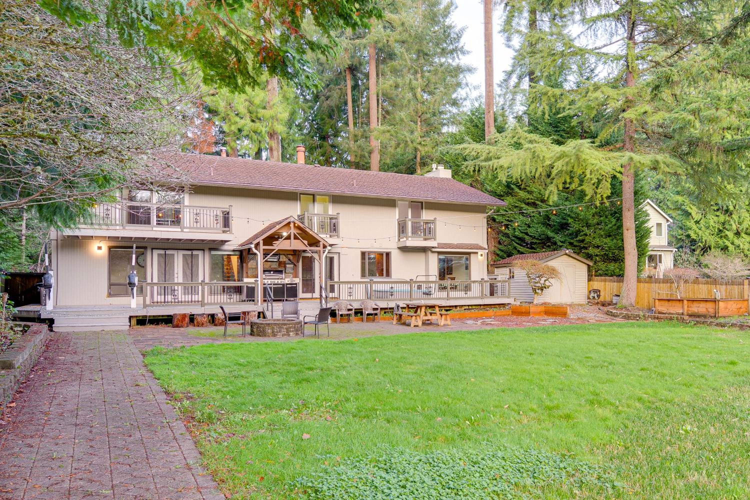 Lake-View Woodinville Retreat with Hot Tub and Theater