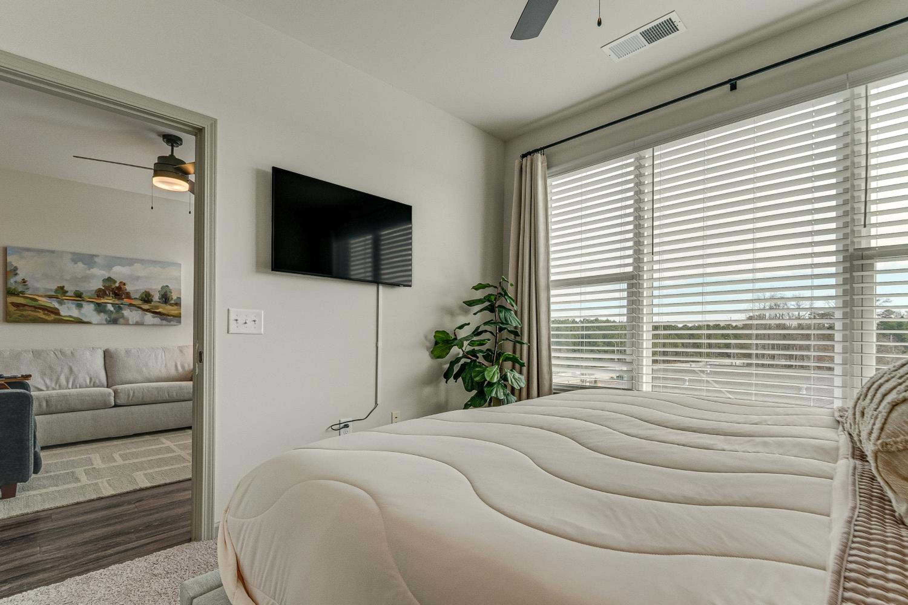 Central Condo 2 Mi to Downtown Fuquay-Varina