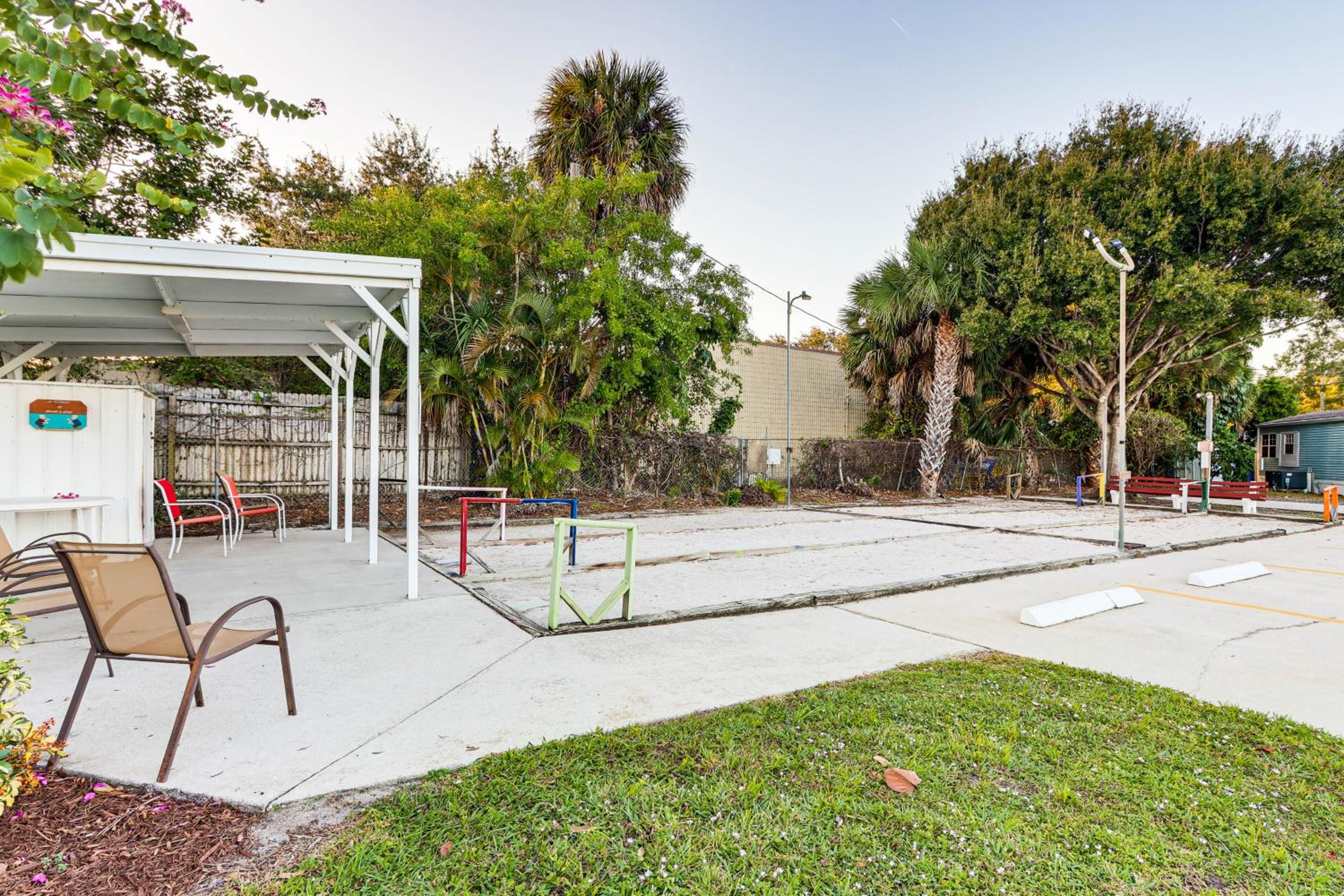 3 Mi to Ocean Vero Beach Home with Pool Access!
