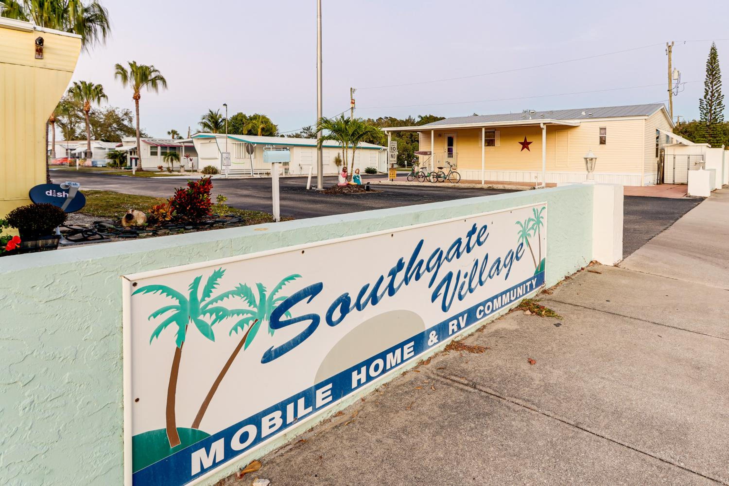 3 Mi to Ocean Vero Beach Home with Pool Access!