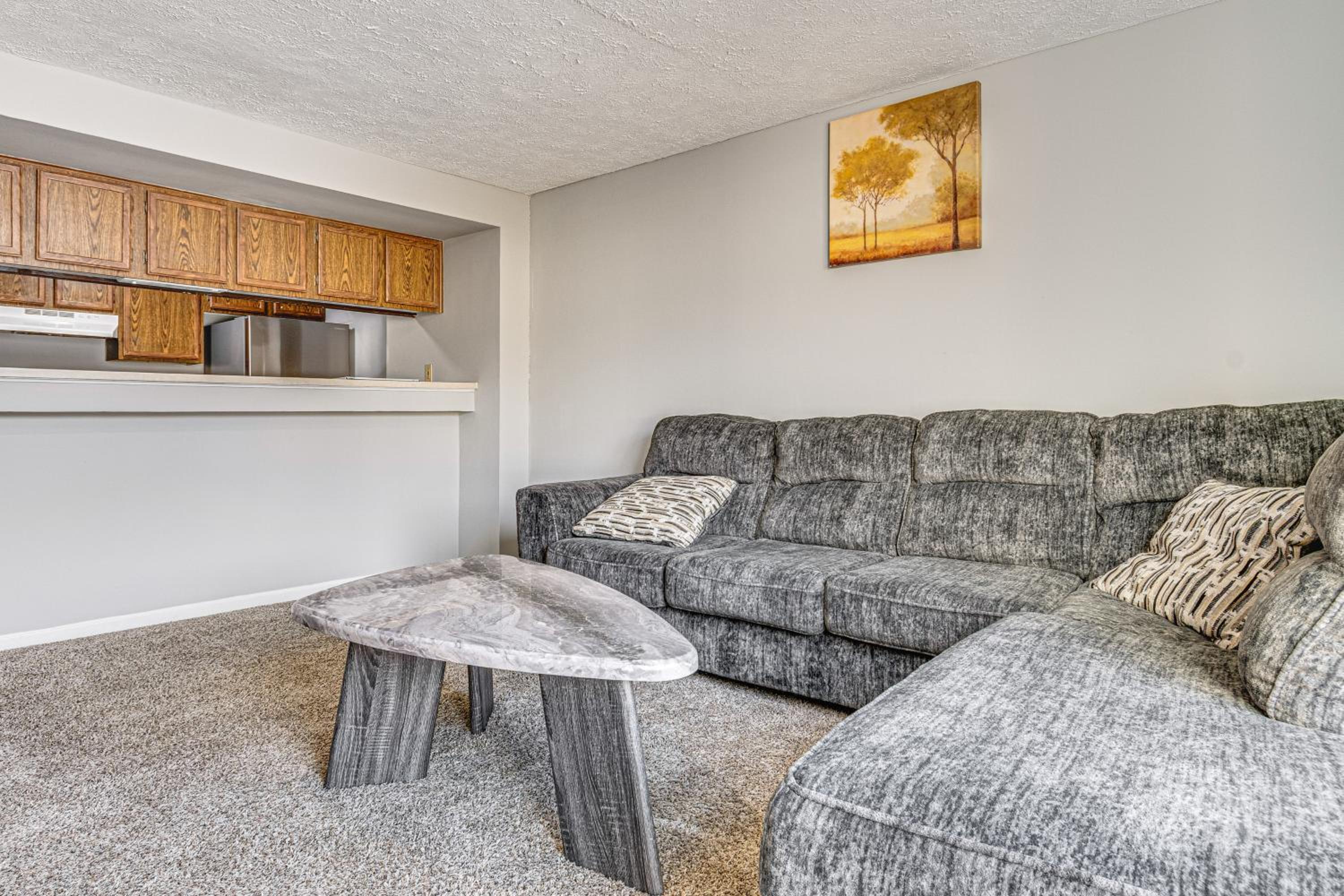2 Mi to Castleton Square Mall! Quaint Condo