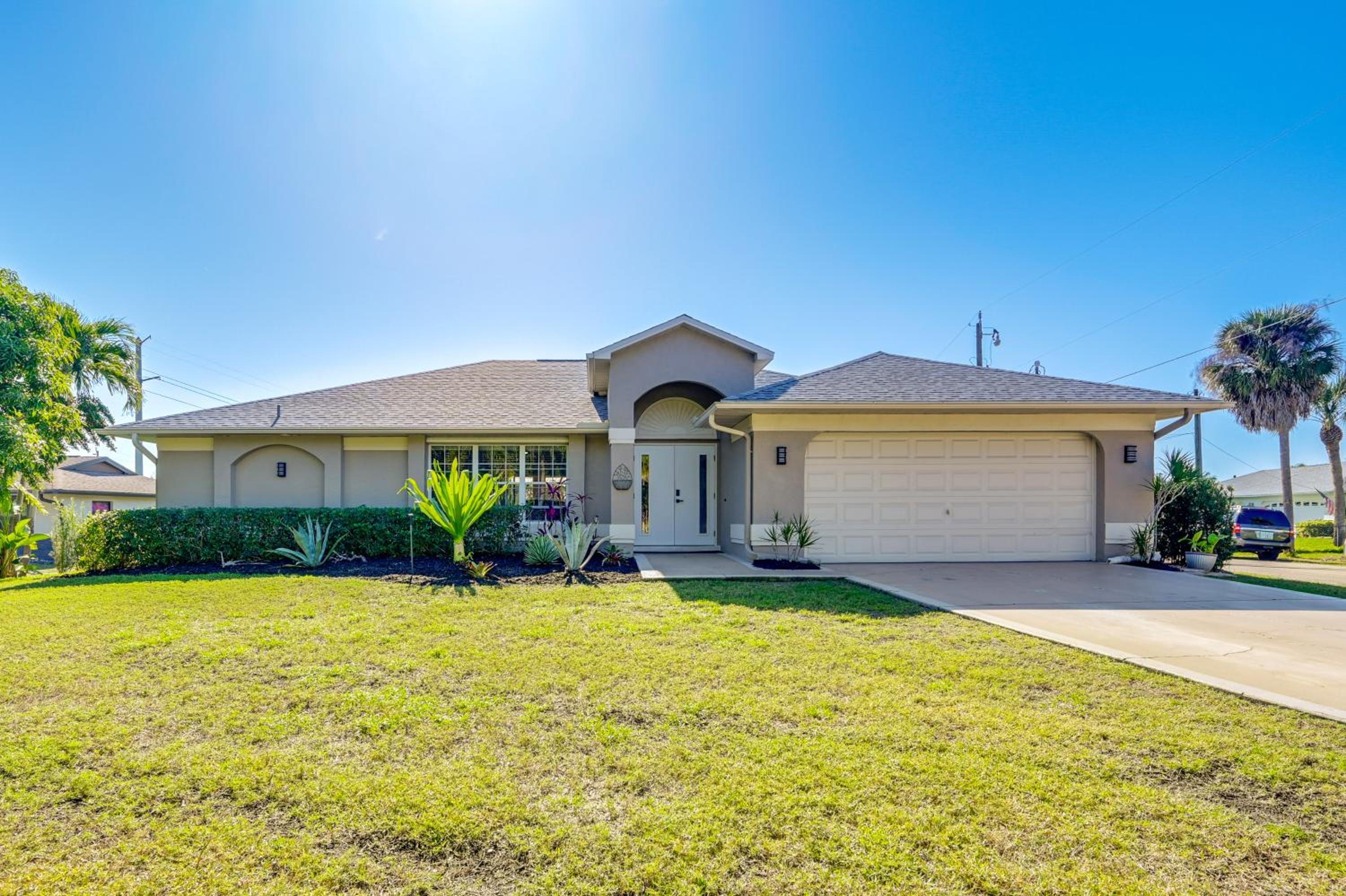 Private Hot Tub and Yard Bright Bonita Springs Home