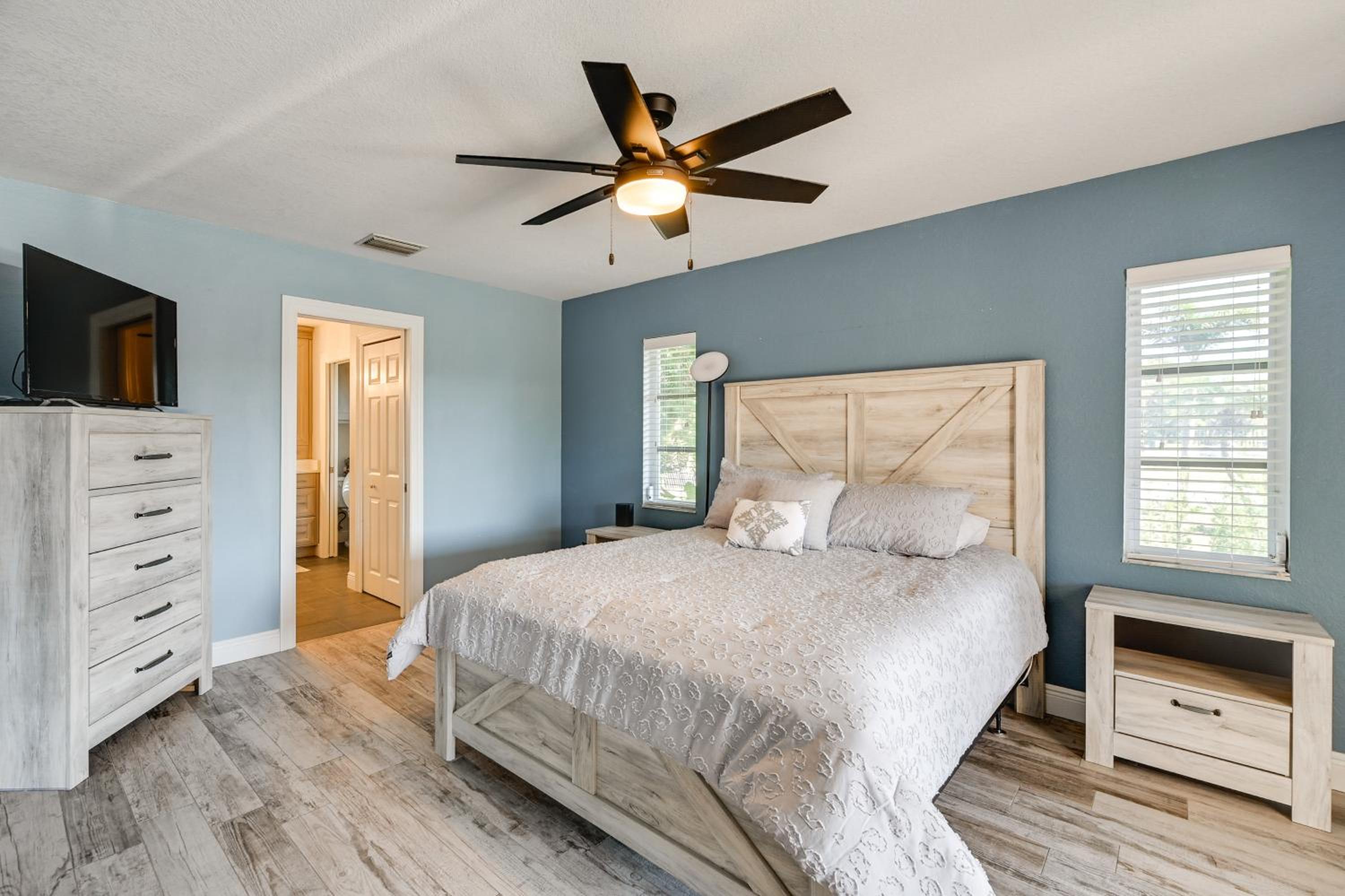 Private Hot Tub and Yard Bright Bonita Springs Home