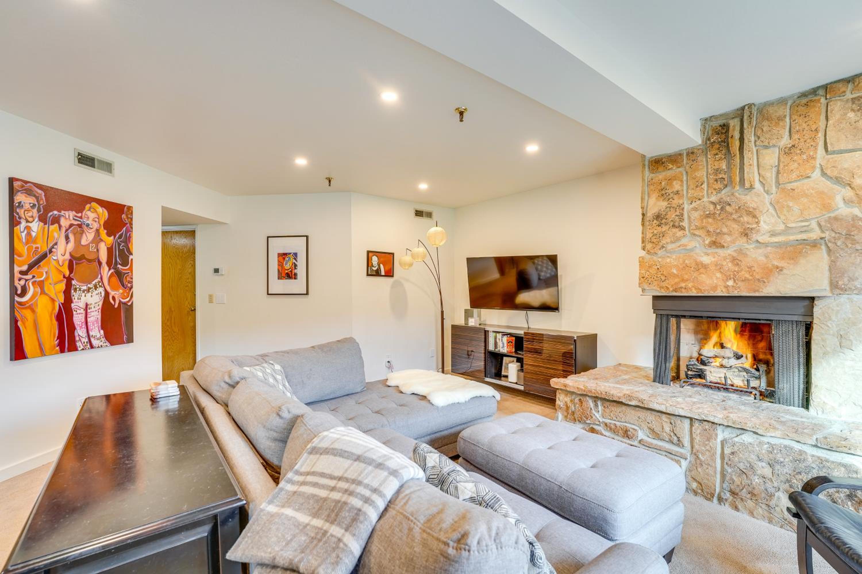 180-Degree Snow Park Views Condo Near Deer Valley